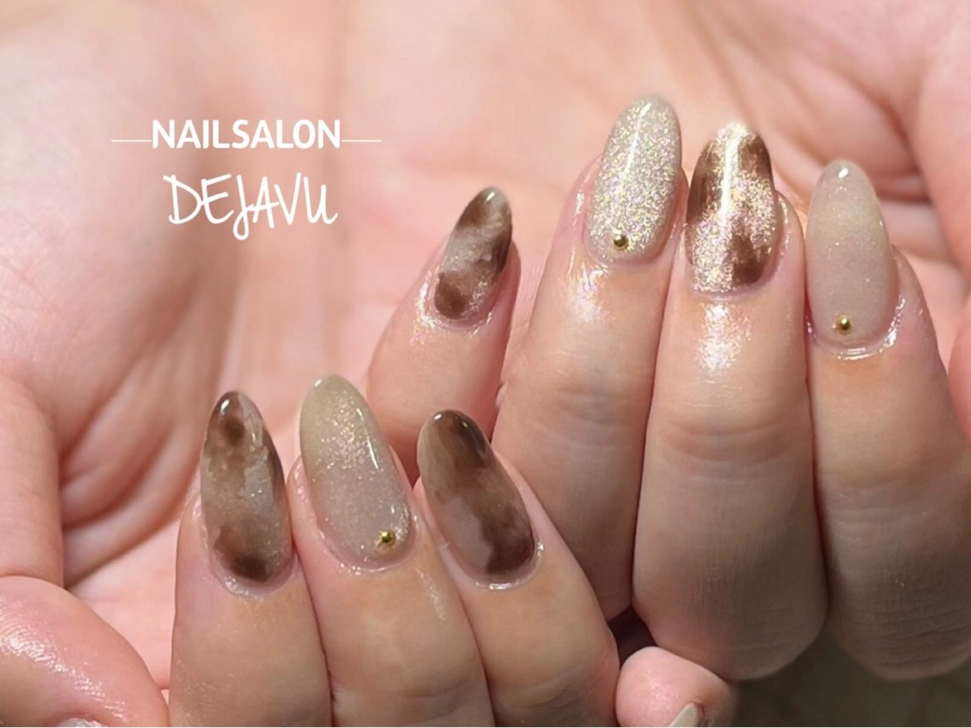 ネイル アニマル柄 マグネットネイル ハンドネイル Nail salon Dejavu 🌿のネイルデザイン