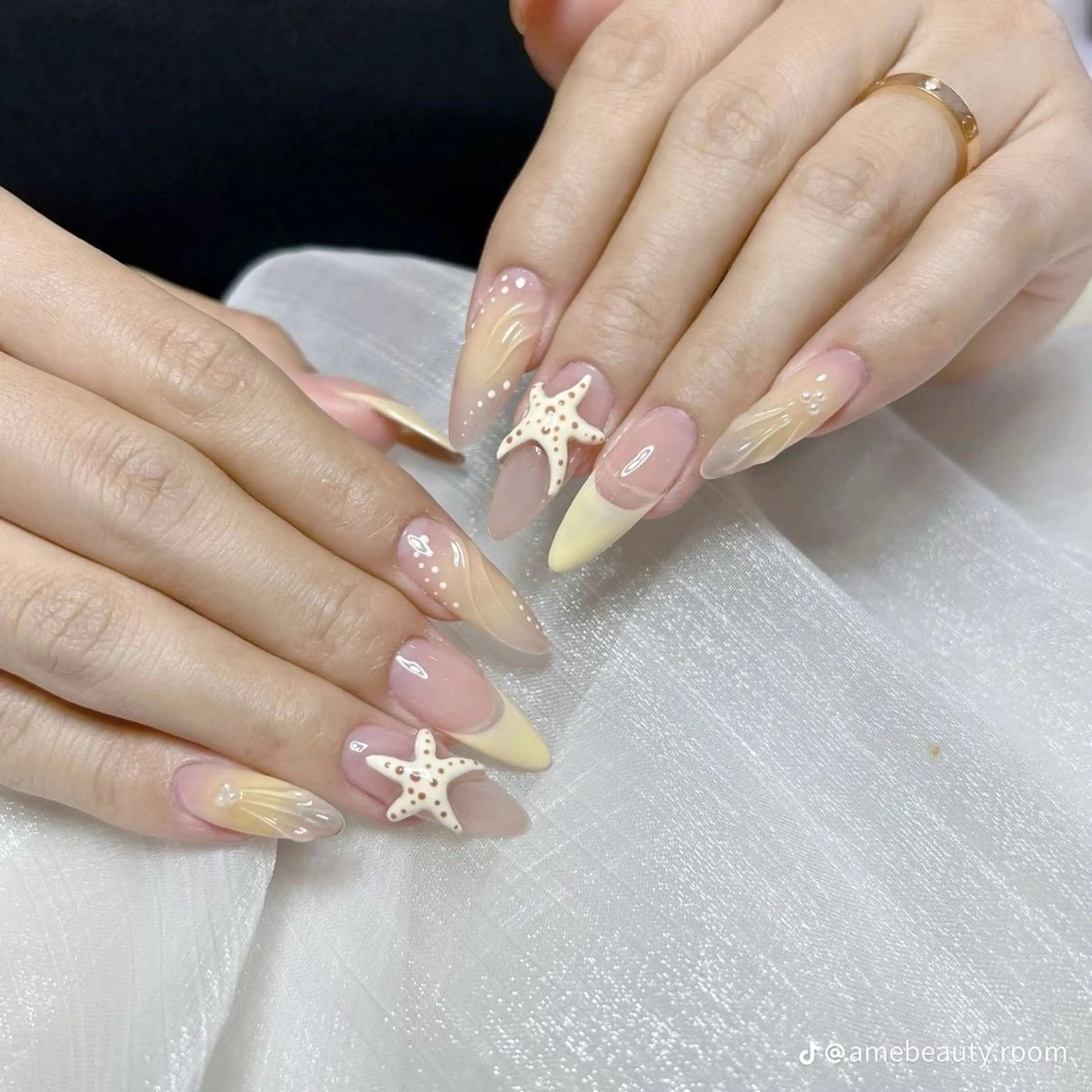 ネイル 秋 Nailsのネイルデザイン
