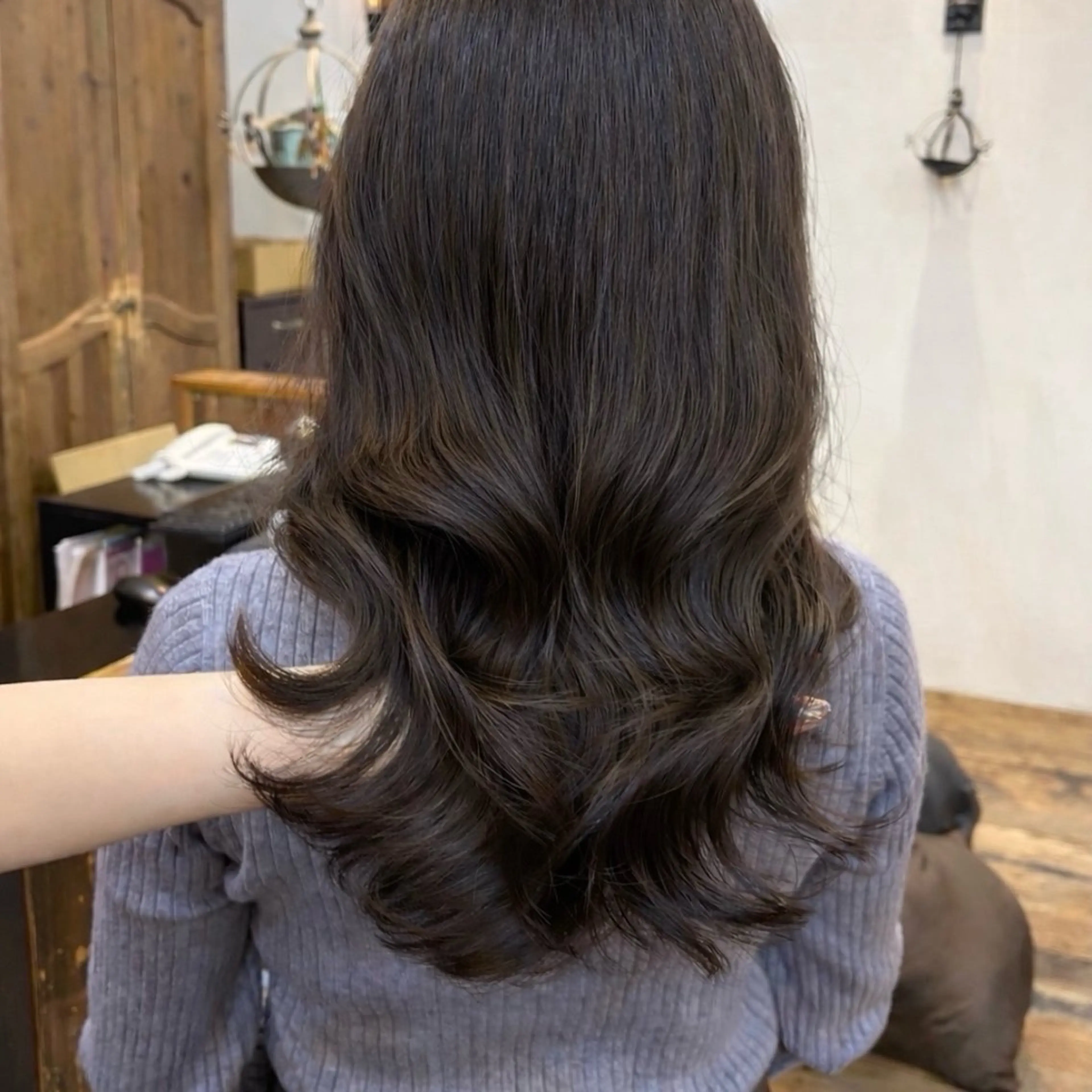 🉐4/11 (土) 18:30​〜​🈳✨カット＋ゆるふわ低音デジタルパーマ🌀の写真