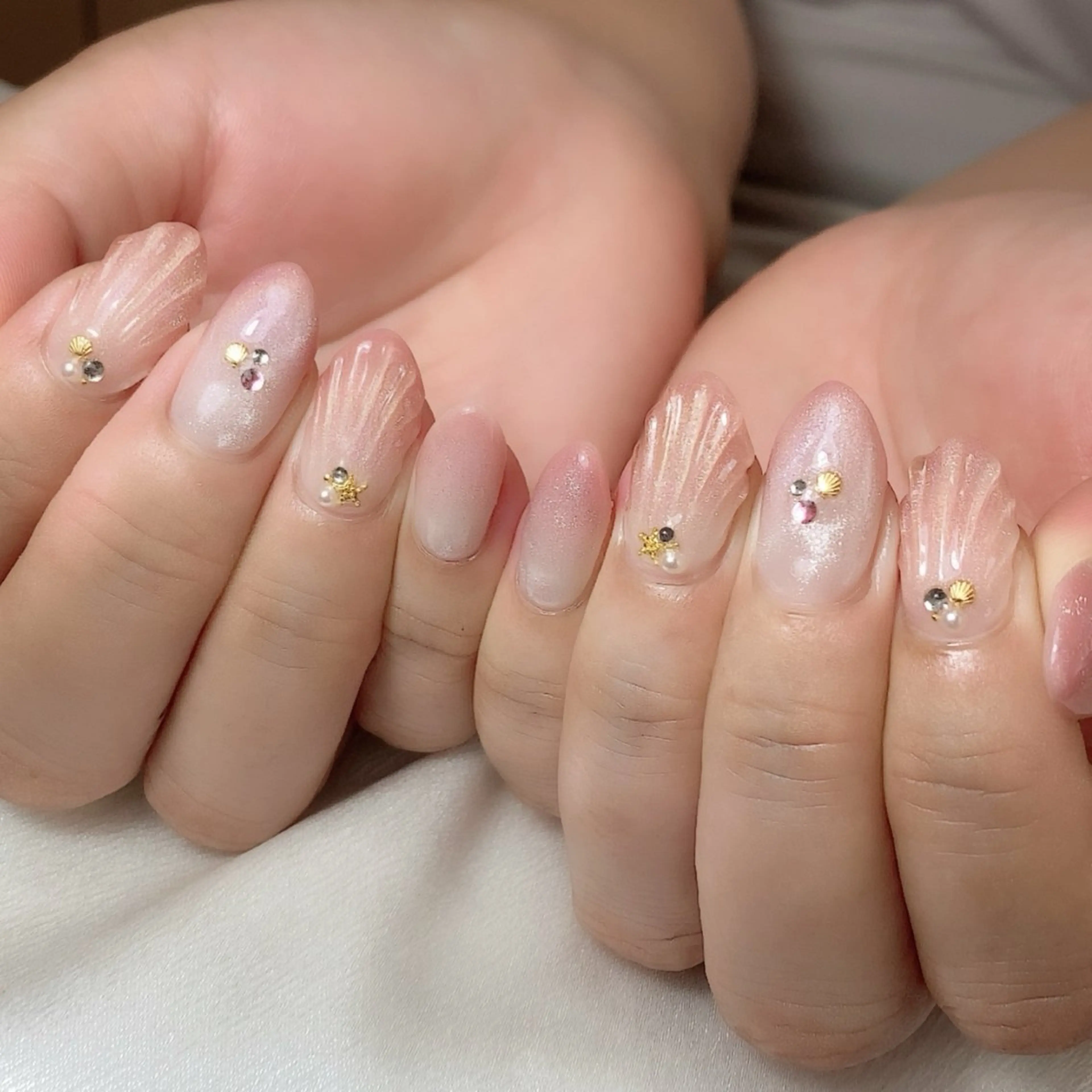 ネイル Legit nail salonのネイルデザイン