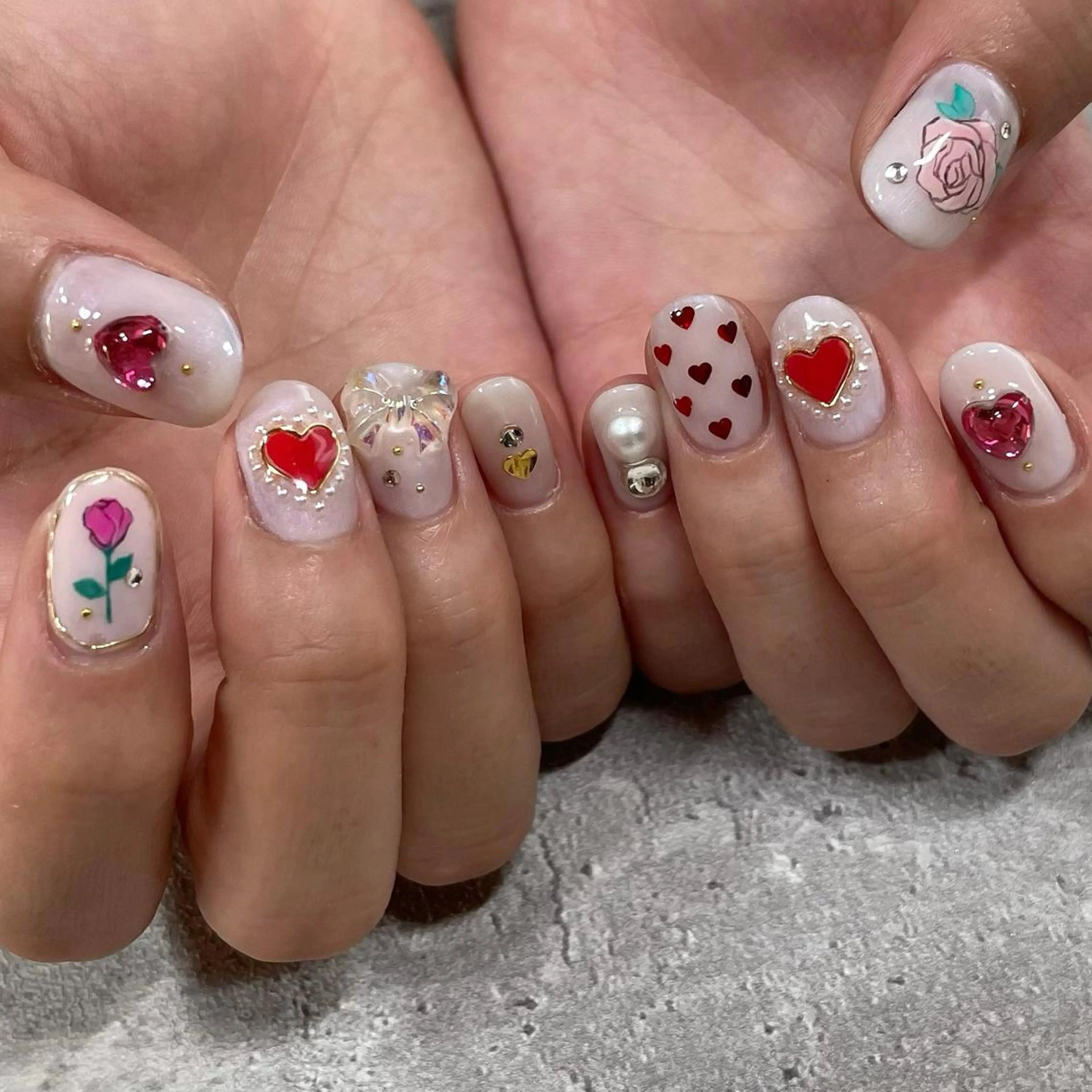 ネイル ジェルネイル リボン 東 千夏のネイルデザイン