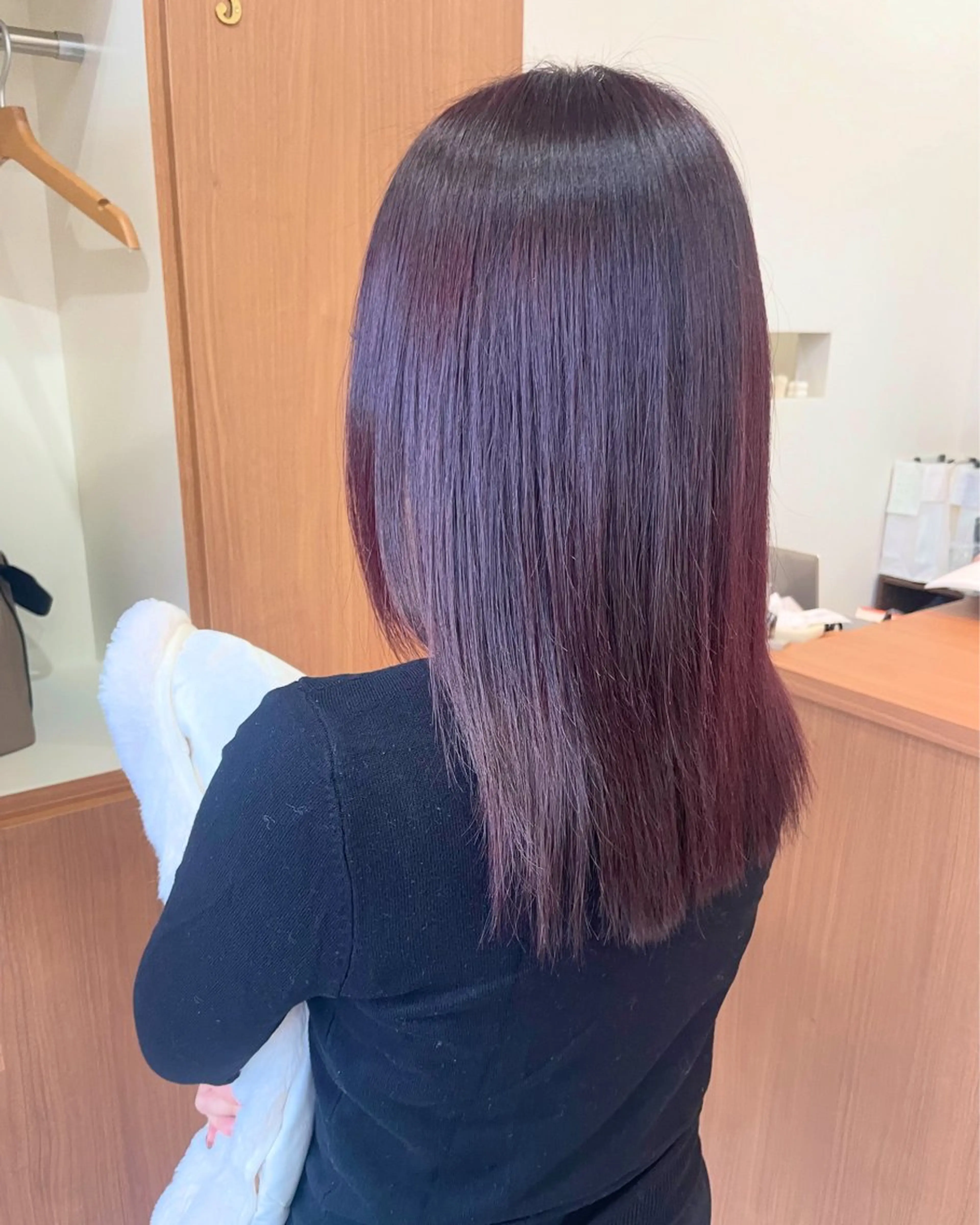 ロング 鈴木 梨瑚のヘアスタイル