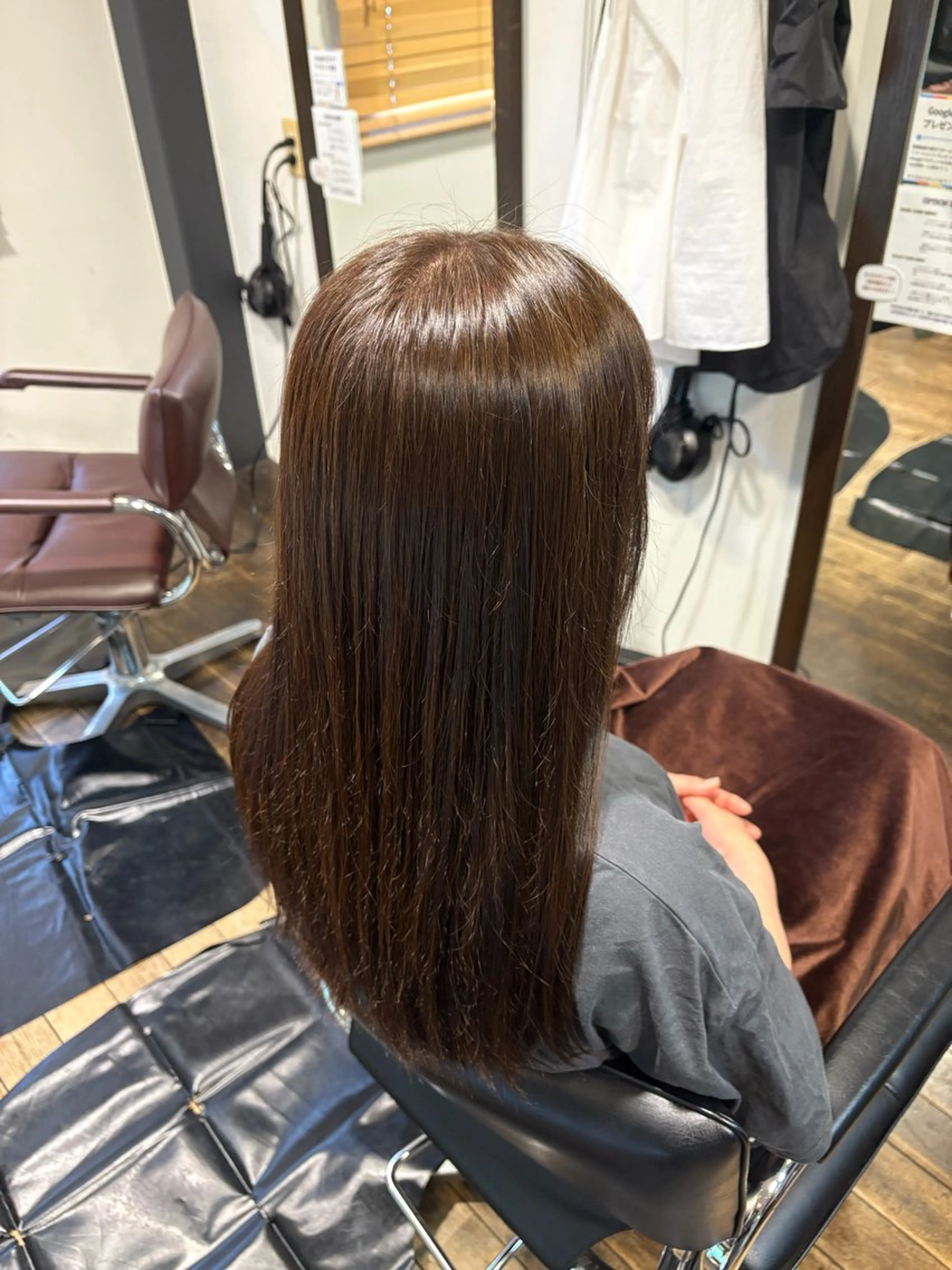 ロング カラー ブラウンカラー ナチュラルブラウン 奥山 和奏のヘアスタイル