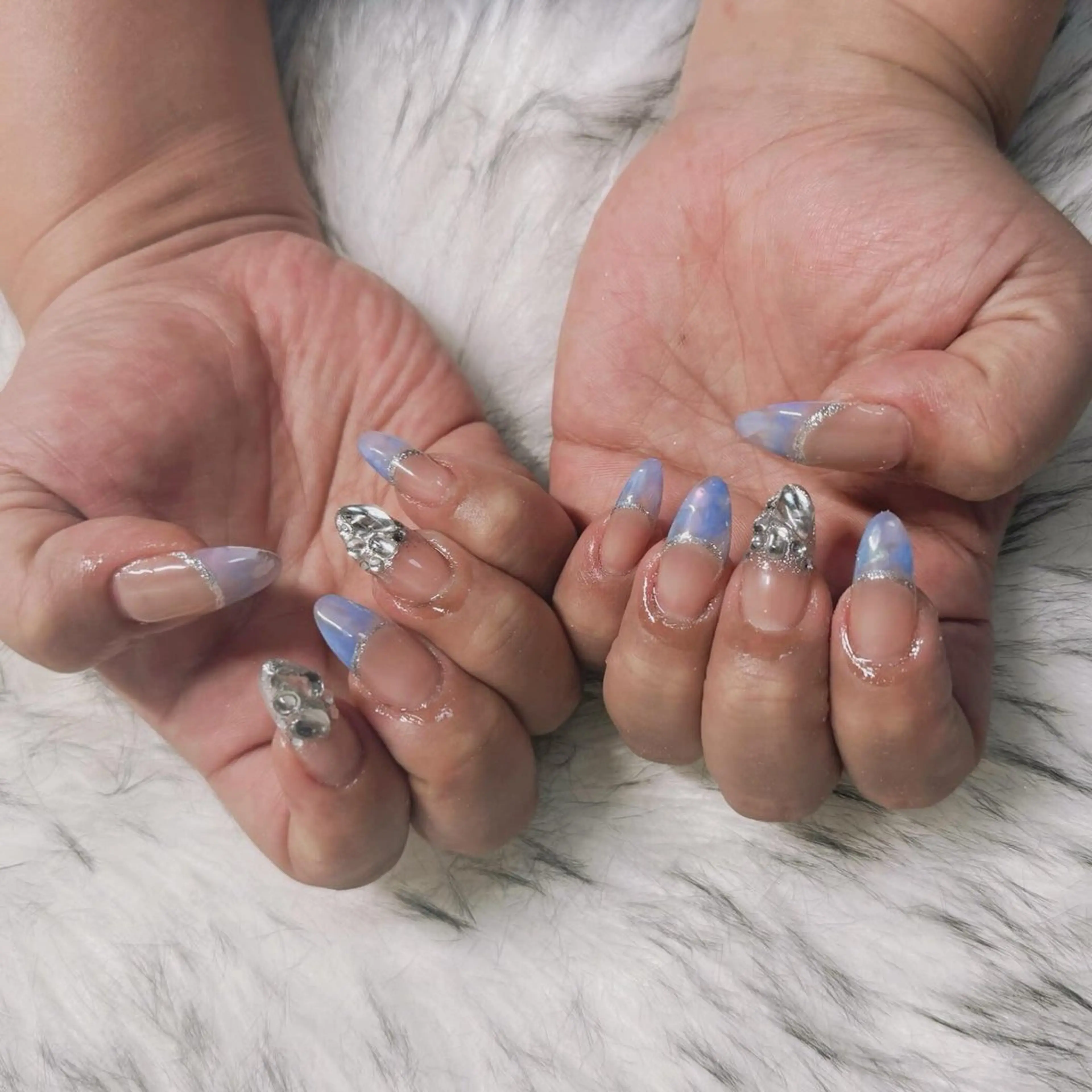 ロング ハンドネイル mao .のネイルデザイン