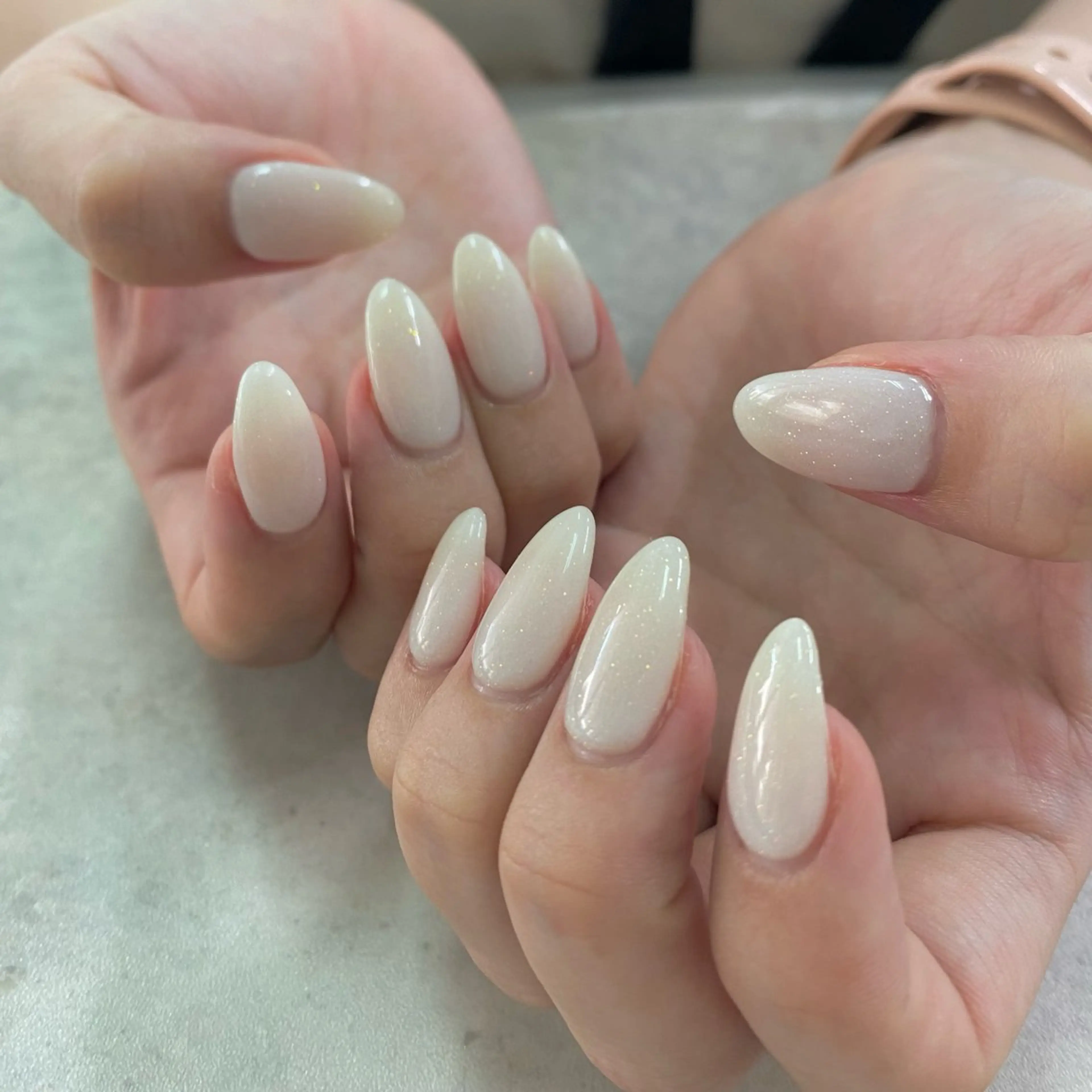 ネイル ハンドネイル ハンドケア 🫧RaLa ⭐︎AYAKA🫧のネイルデザイン