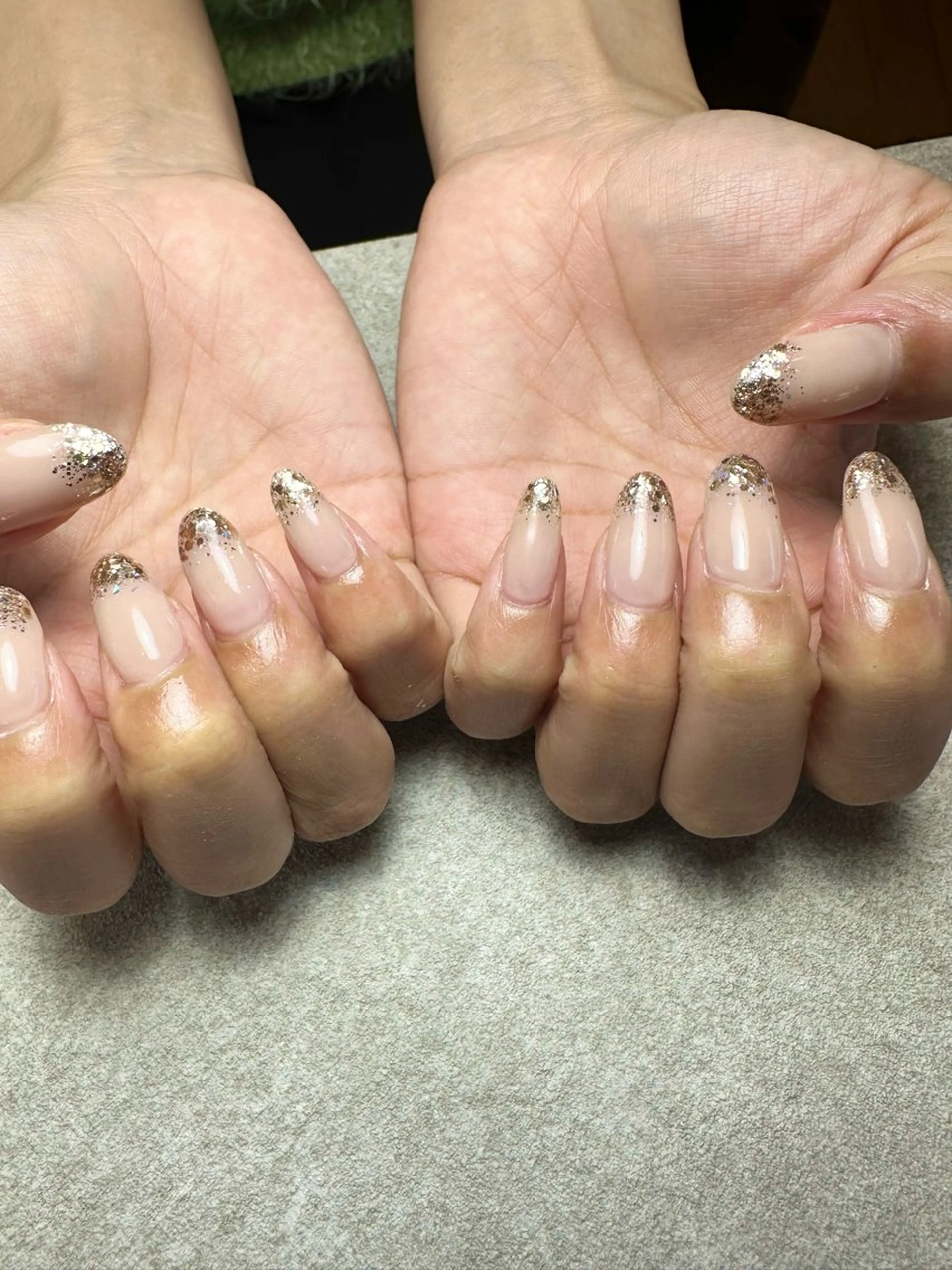 ネイル グラデーション ラメ(グリッター) ラメグラデーション nailroom Anmie.のネイルデザイン