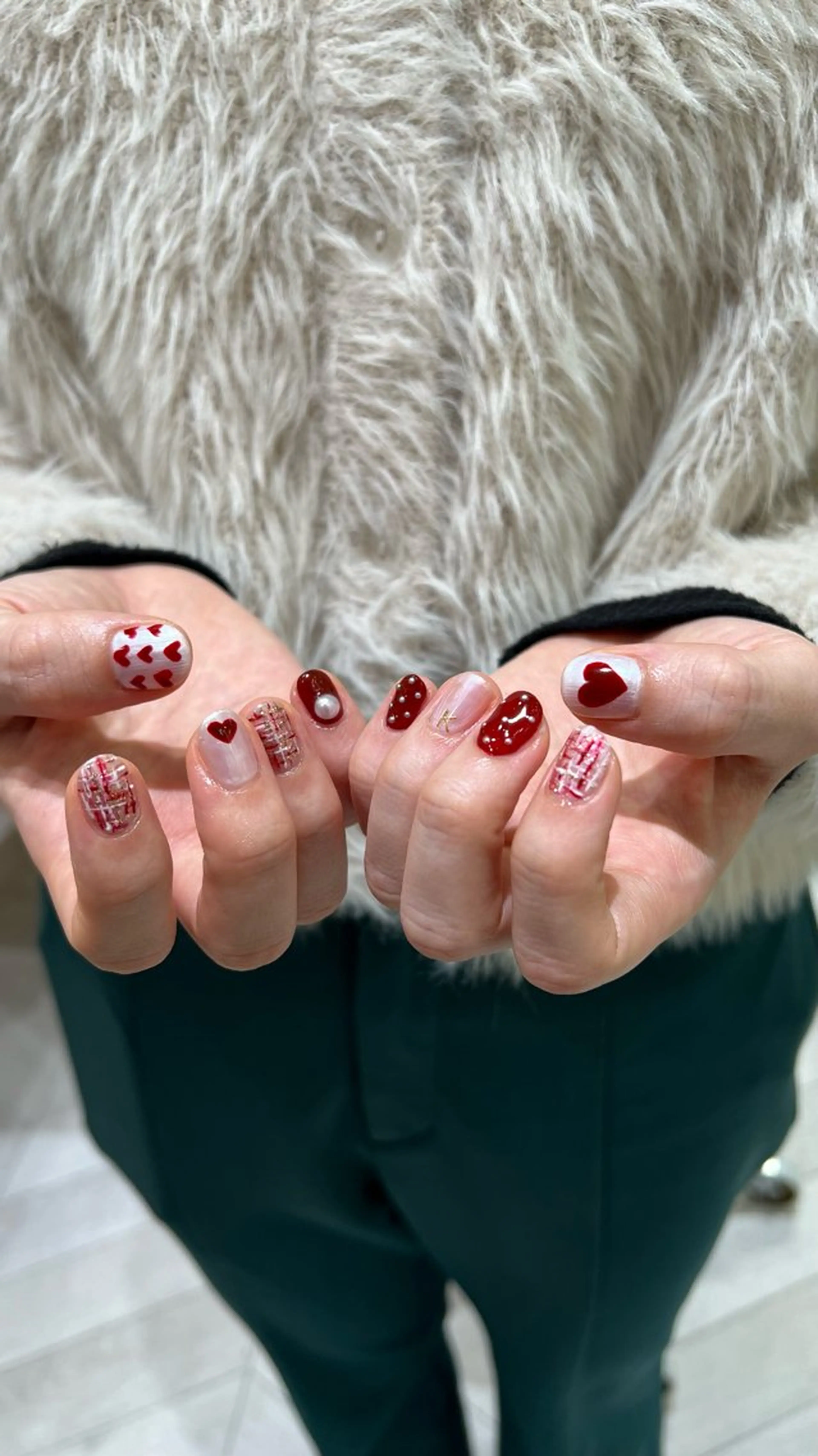 ミディアム ハンドネイル レディースパーマ 🧺🪽/SHUNOのヘアスタイル