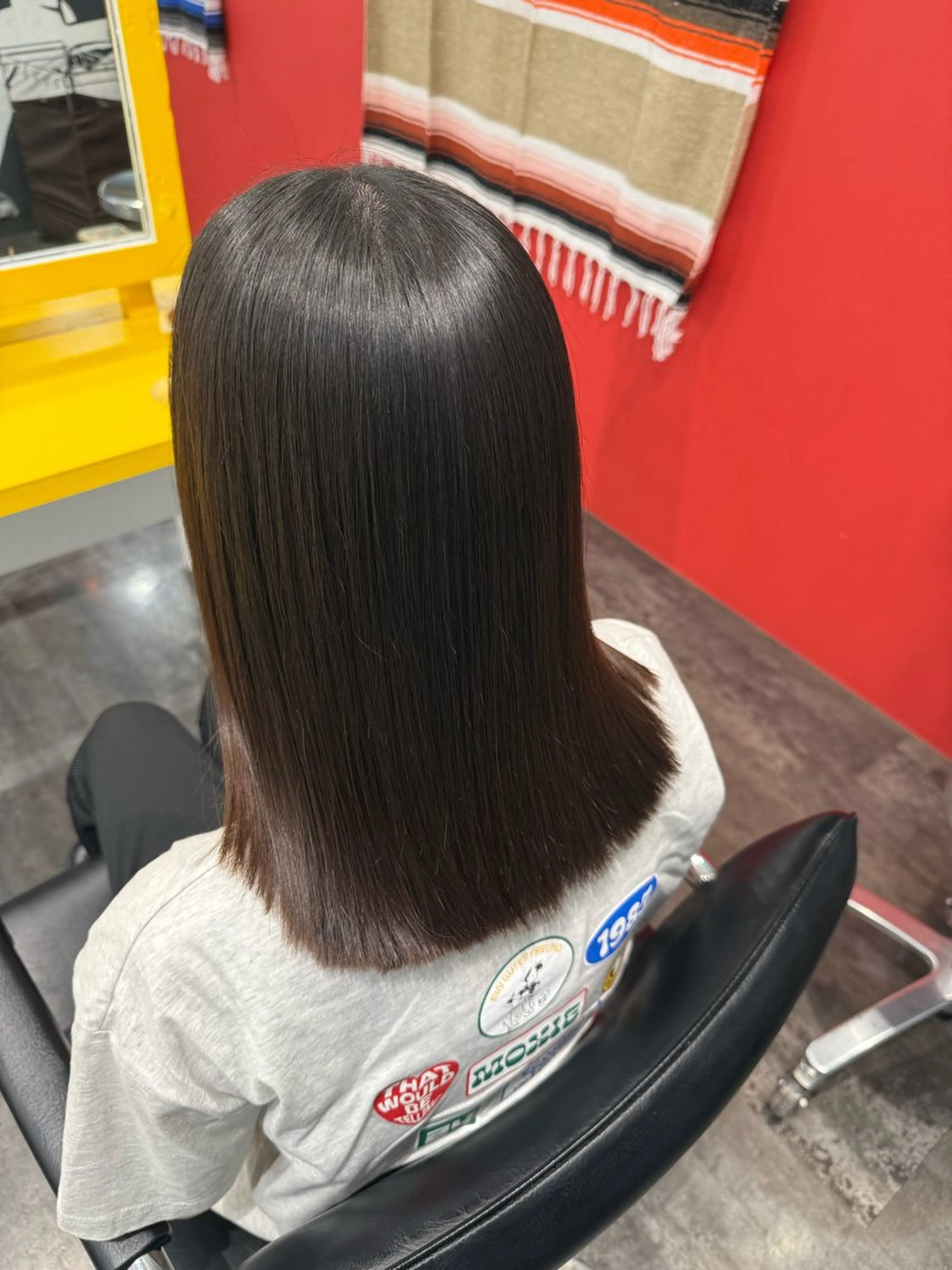 ミディアム LOMARLIE/ NATUMIのヘアスタイル