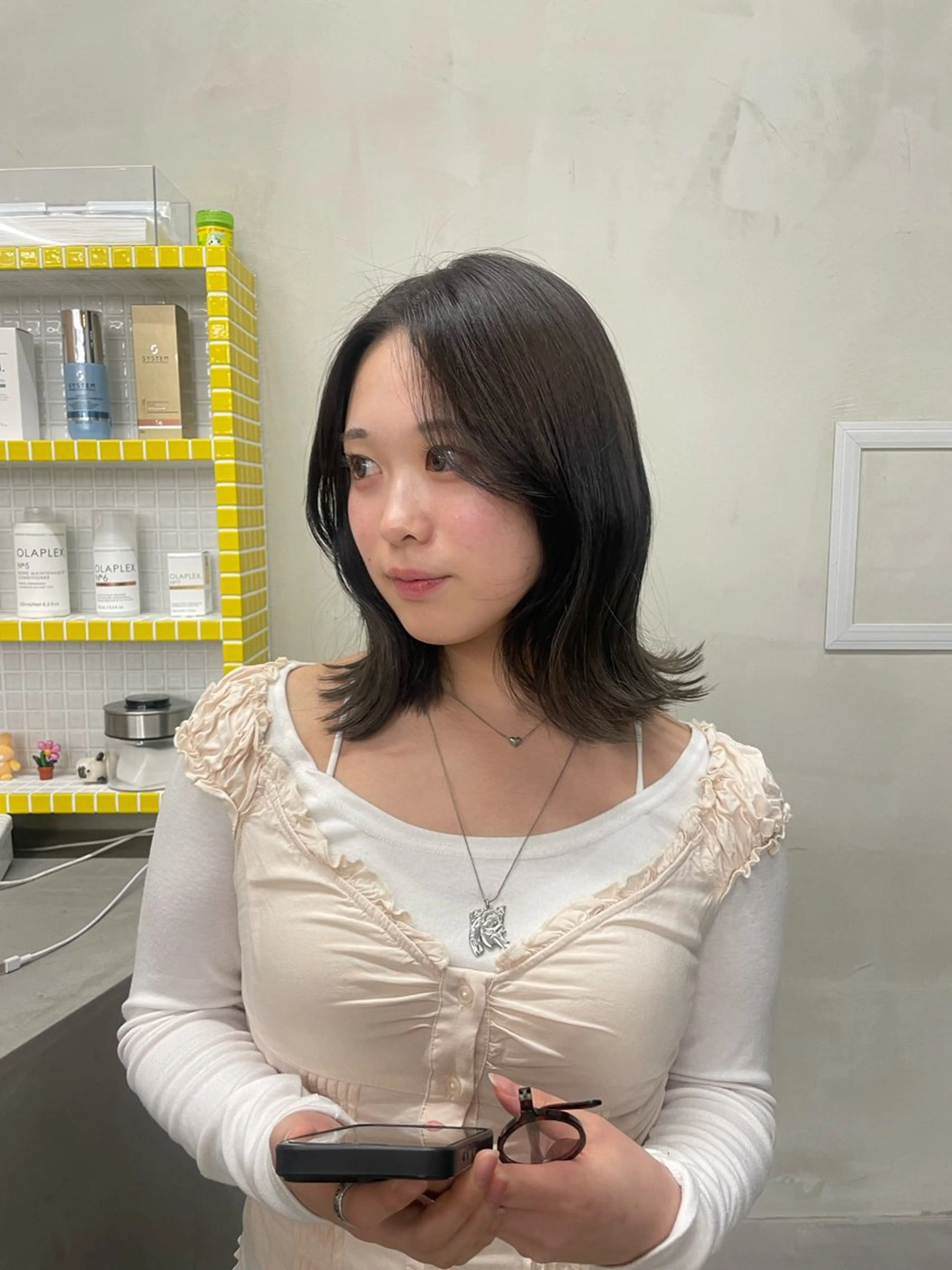 ミディアム ケアカラー トリートメント カット ヘアカラー トリートメント トレンドカラー🥣／ ヘアアレンジ✩.*˚のヘアスタイル