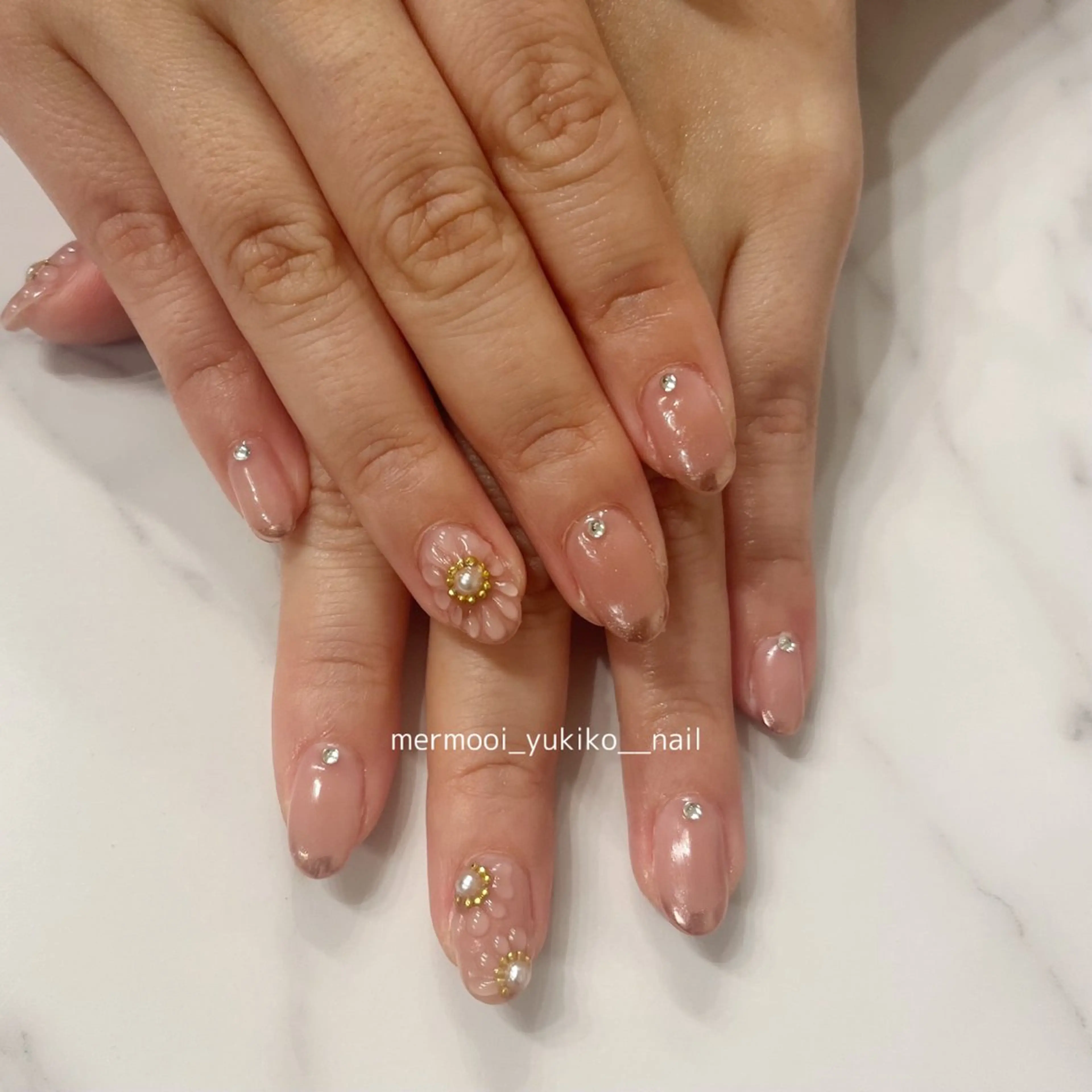 ネイル ジェルネイル パラジェル ピンク ぷっくりネイル スカルプネイル melumooi nailのネイルデザイン
