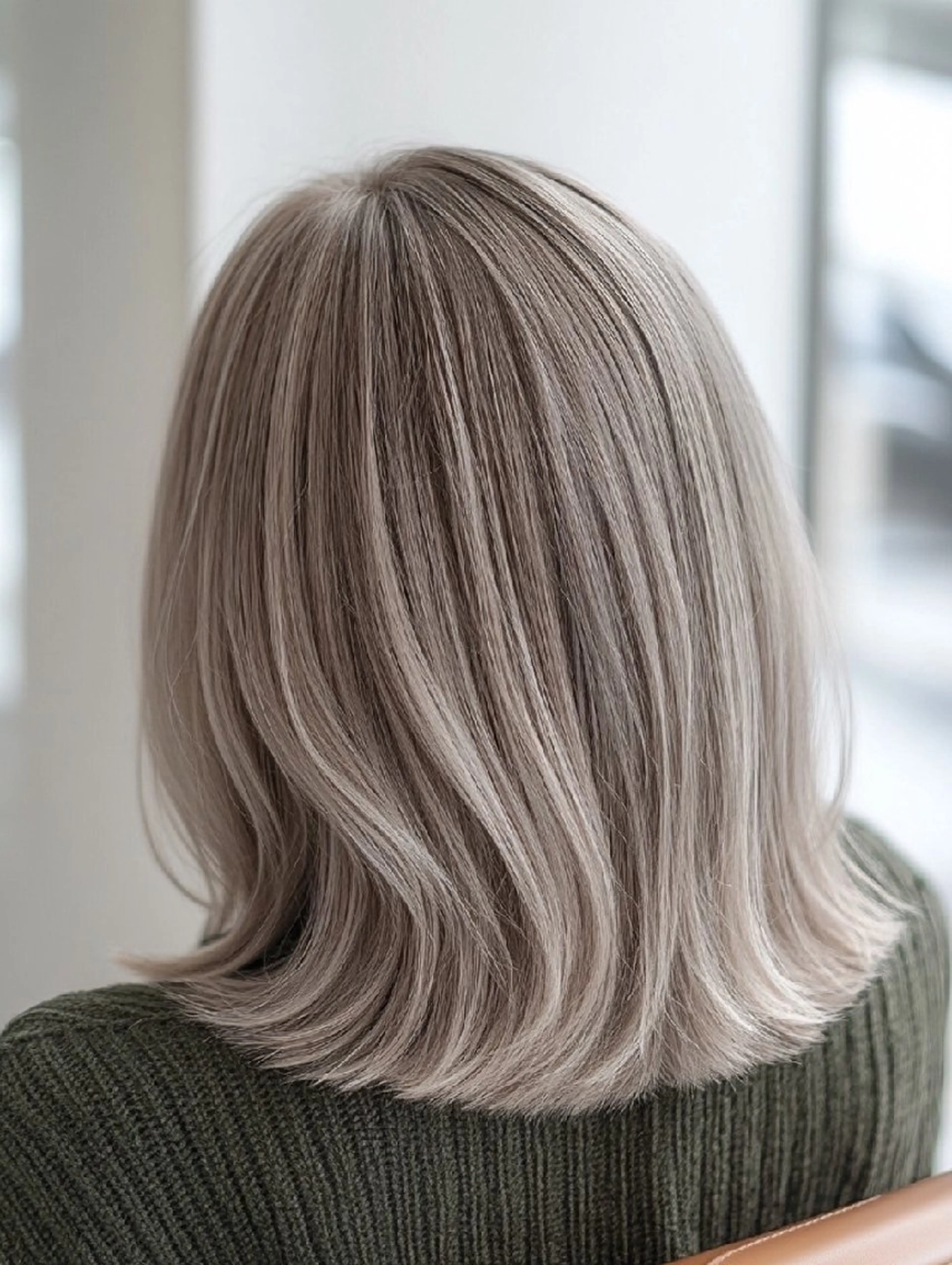 カラー 束感まつぱ🥑🤍 NATUKI🤍のヘアスタイル