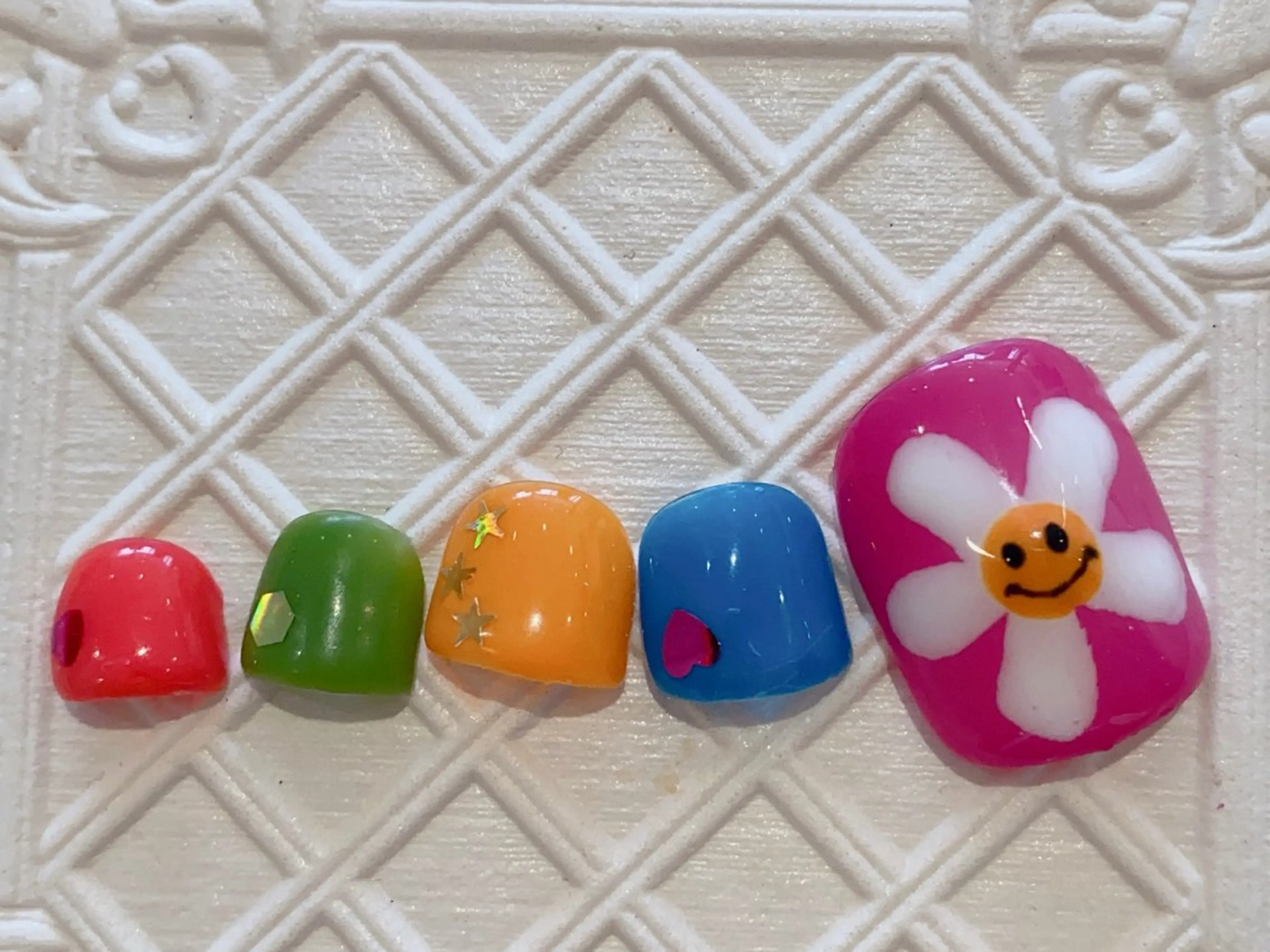 ネイル ネイル ティアラのネイルデザイン