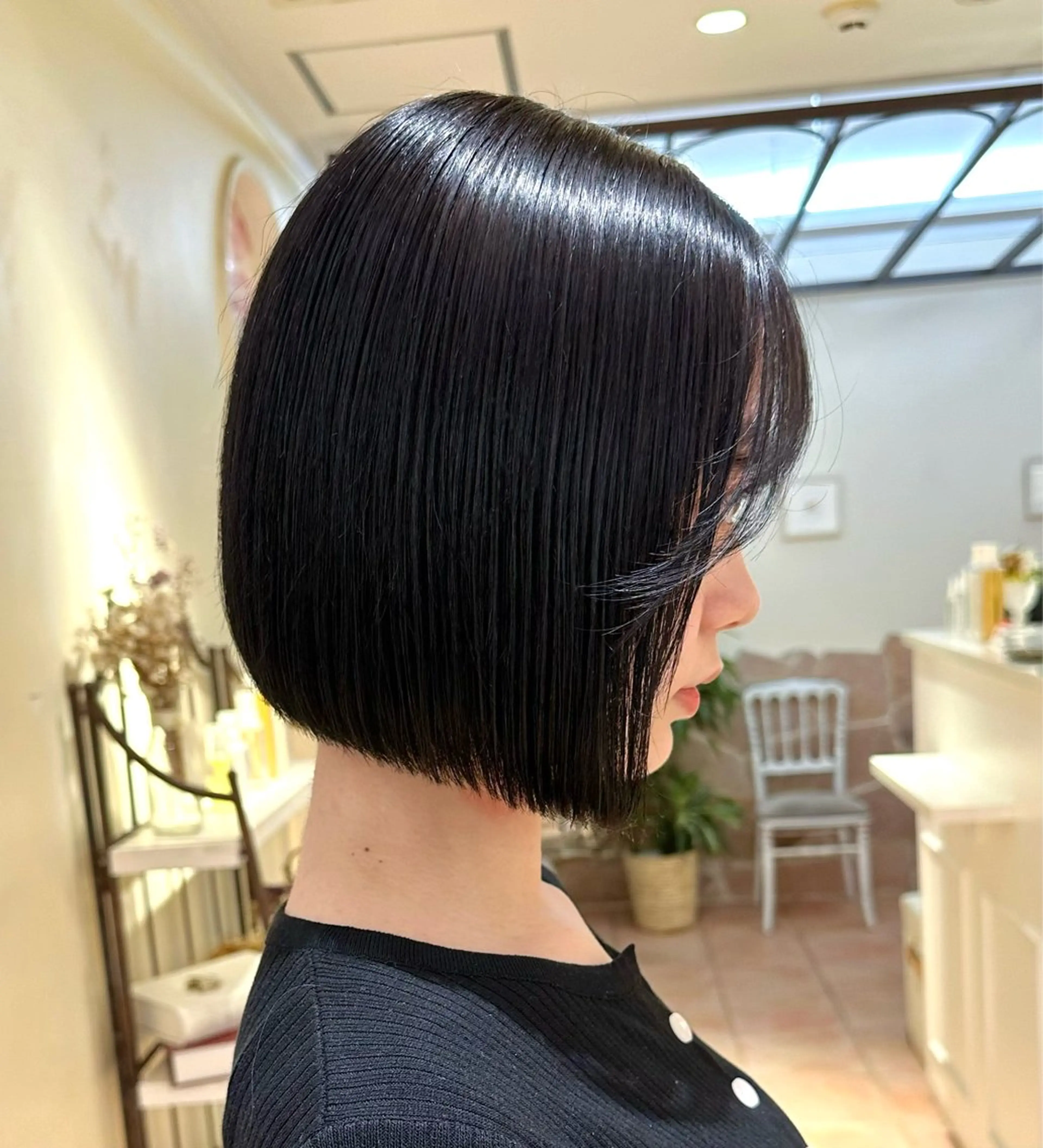 ショート カラー 黒髪 ブルーカラー ブルーブラック ボブ 韓国風ヘア カット ヘアカラー トリートメント ヘッドスパ 韓国系レイヤー特化 hiroのヘアスタイル