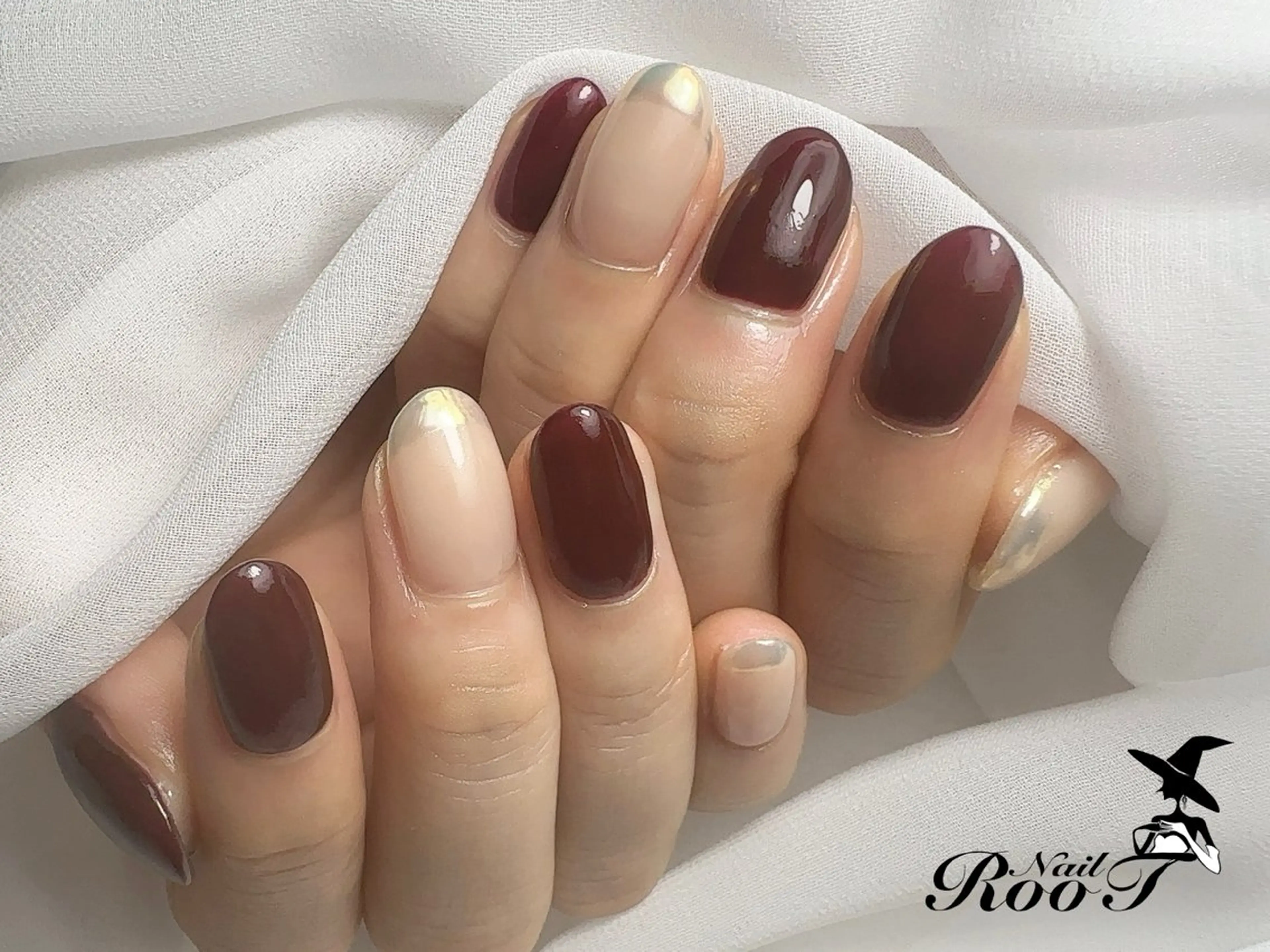 ネイル フレンチネイル ミラーネイル ハンドネイル RooT Nailのネイルデザイン