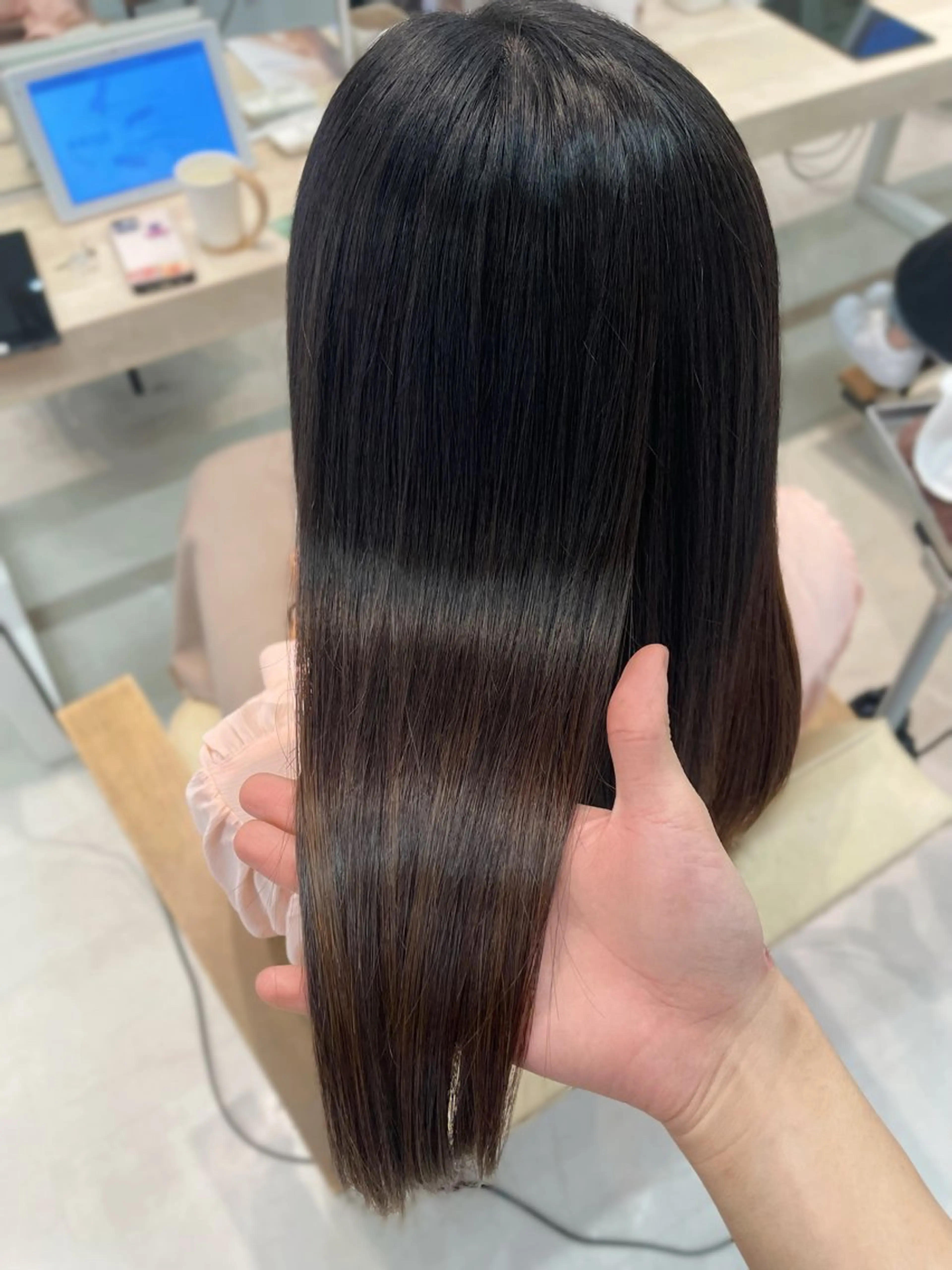 セミロング かずや🍀/髪質改善 /艶髪カラー/眉毛のヘアスタイル