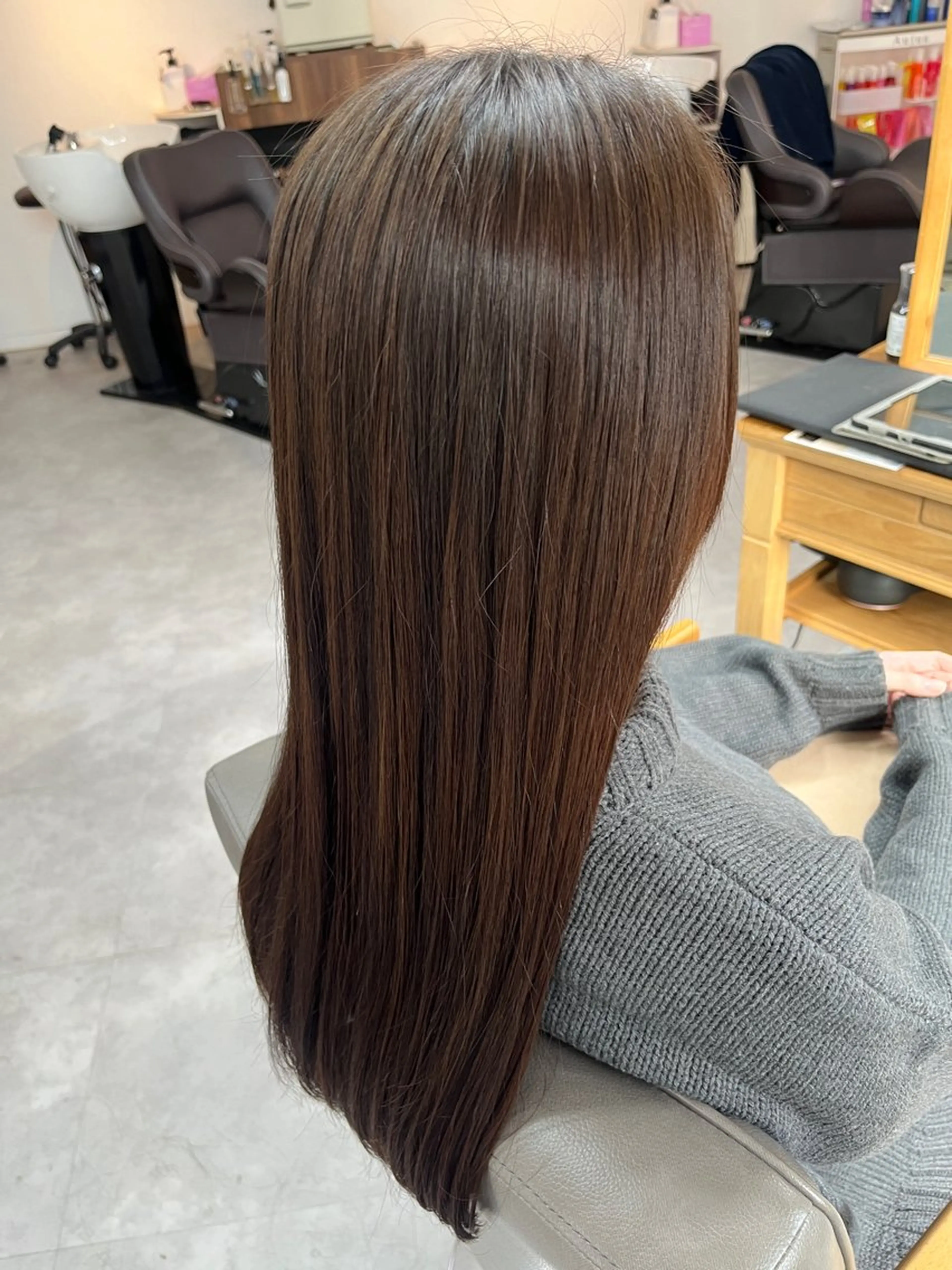 【プレミアム縮毛矯正+カット+トリートメント】の写真