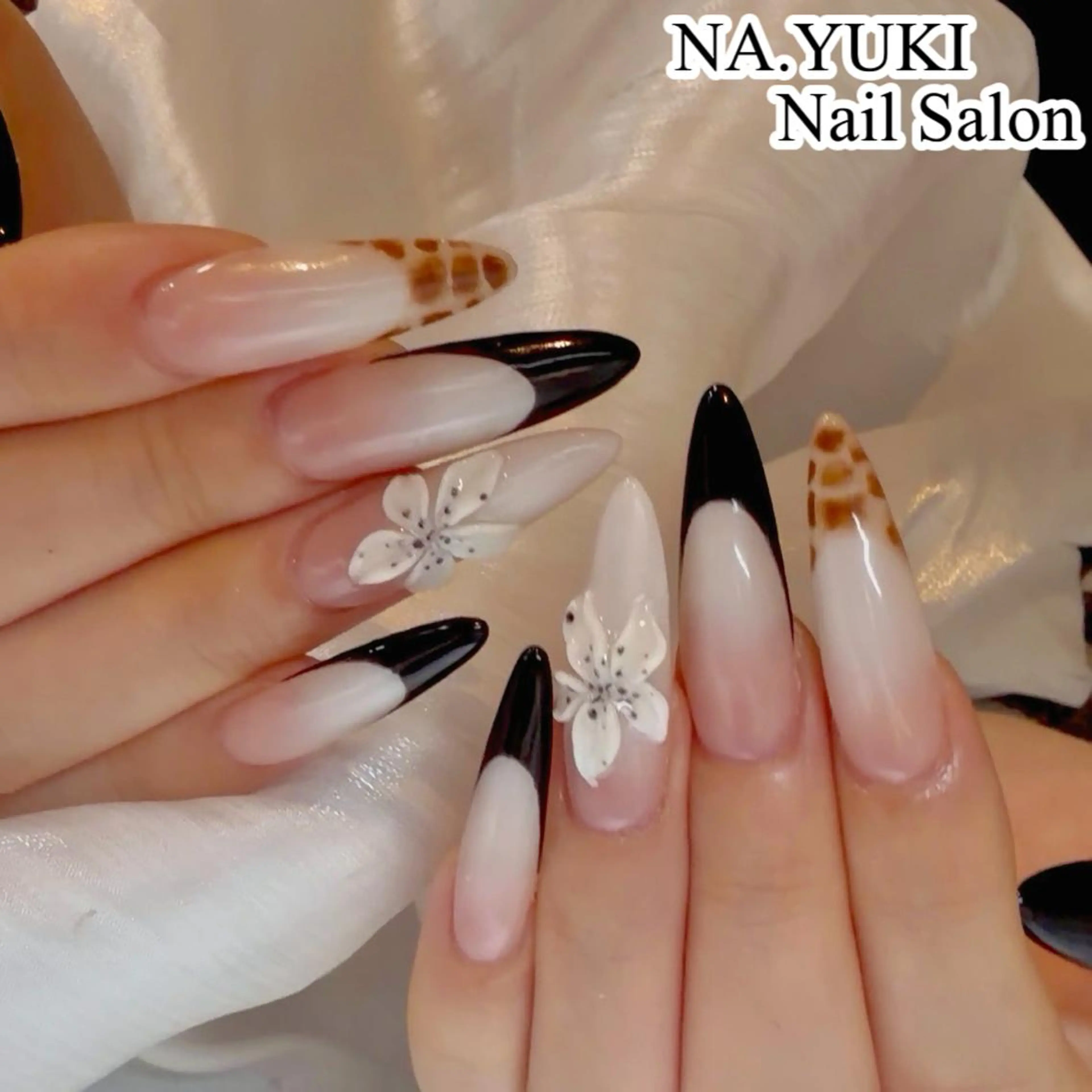 ネイル Miko 🌙のネイルデザイン