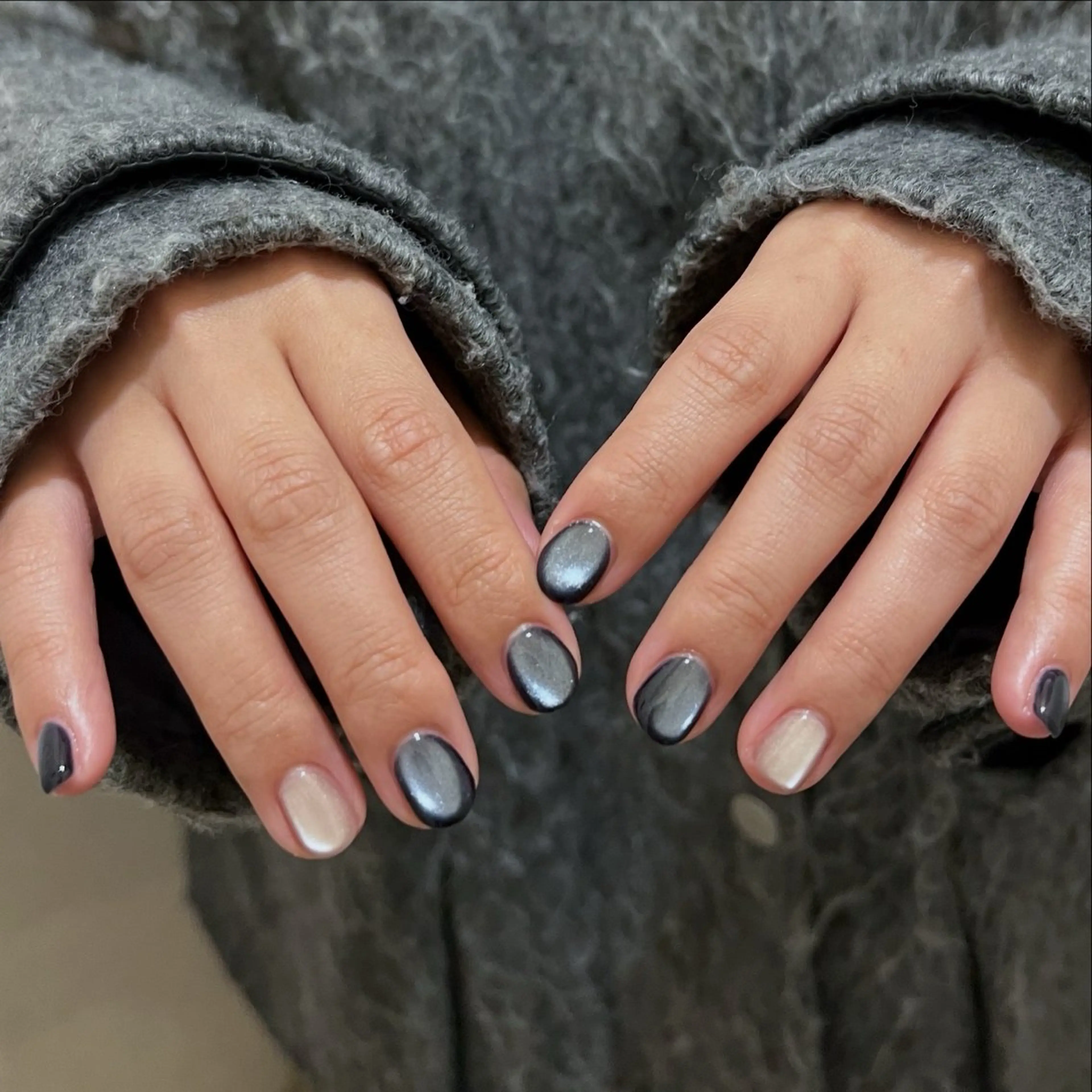 ネイル フラッシュネイル マグネットネイル ホワイト urun eriのネイルデザイン