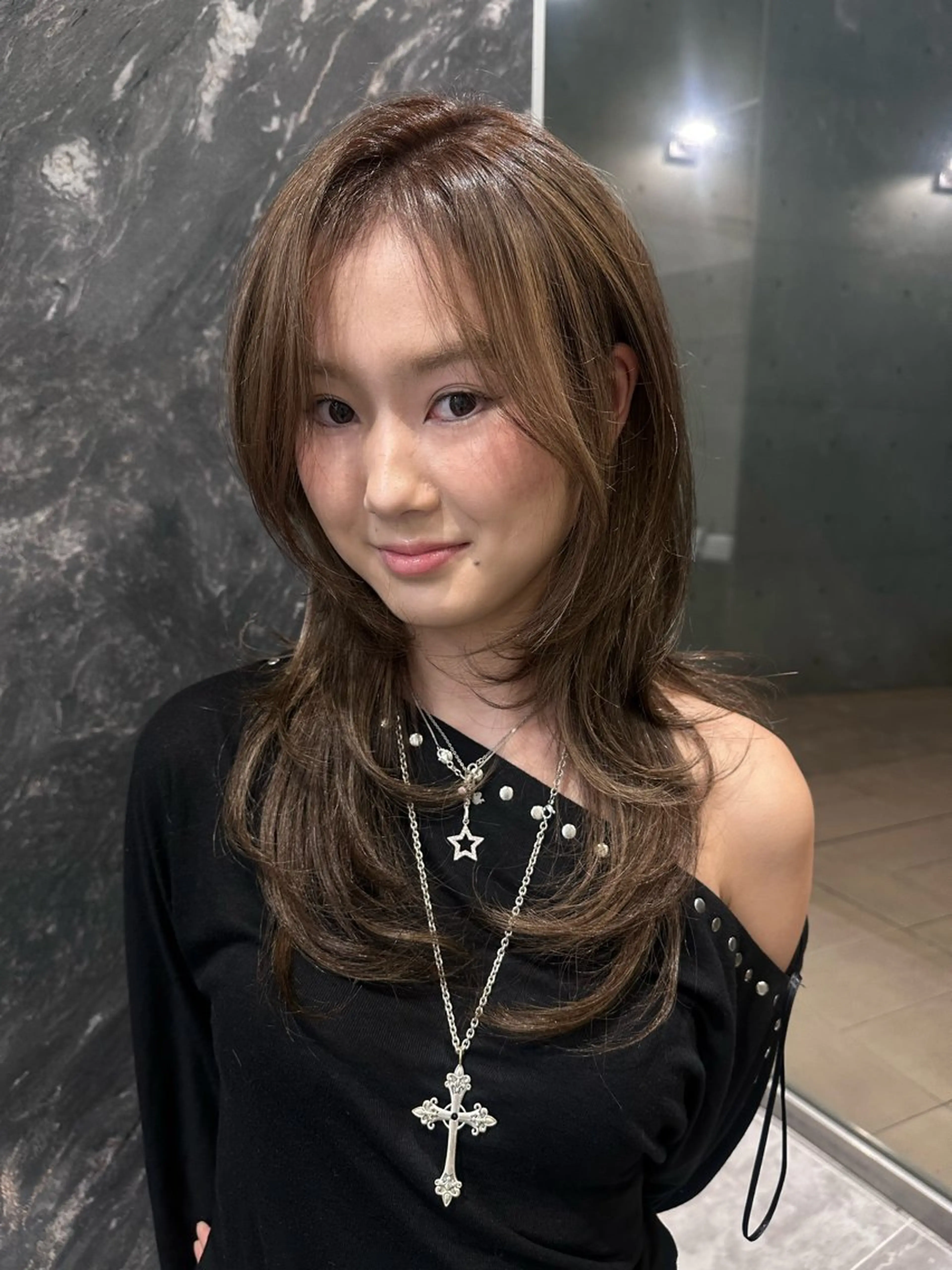 セミロング カット RiA/レイヤーカッ ト/ハッシュカットのヘアスタイル