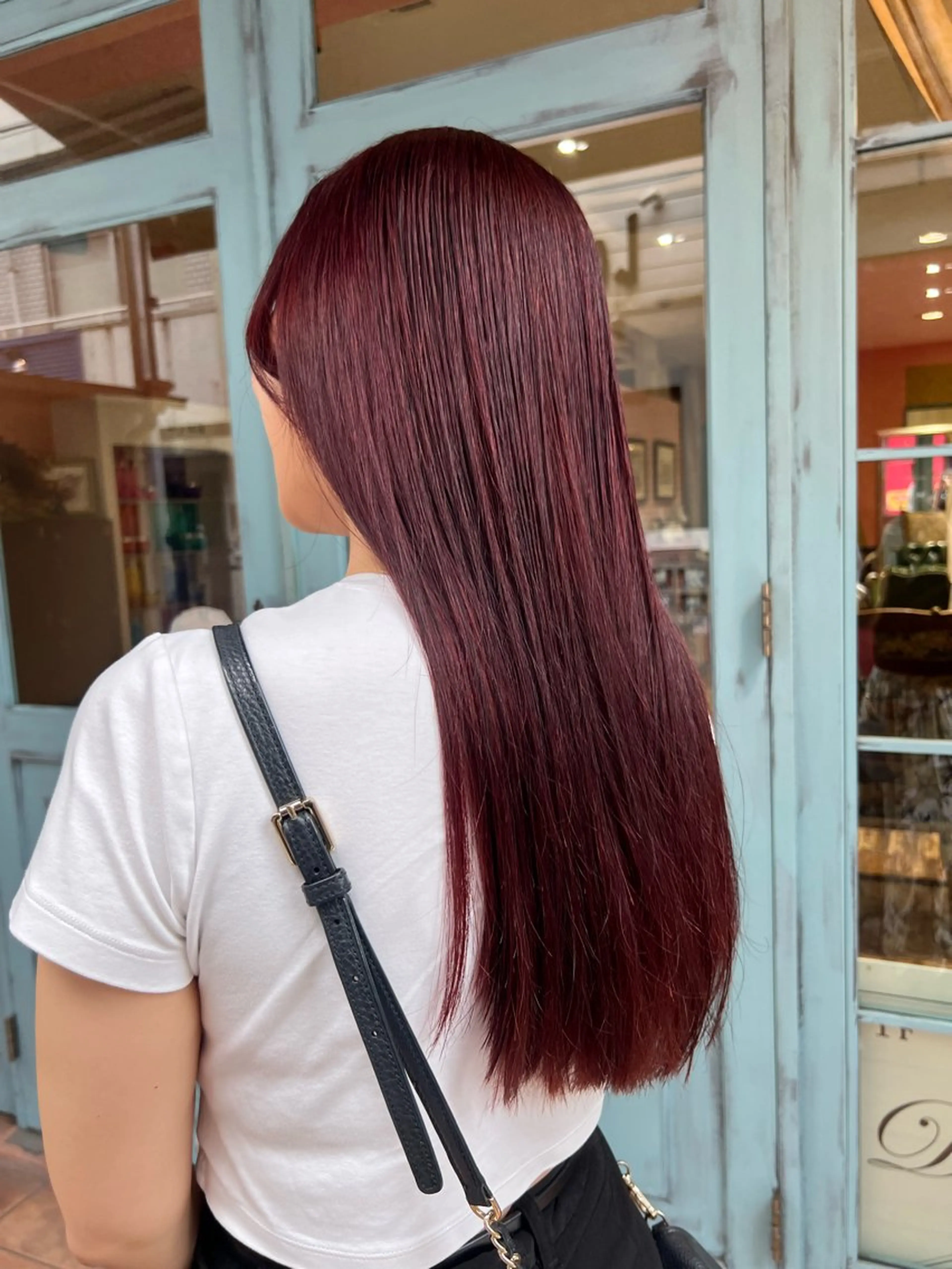 ロング カラー ボルドーカラー レッドカラー PON　ハイトーン ショートカット心斎橋のヘアスタイル