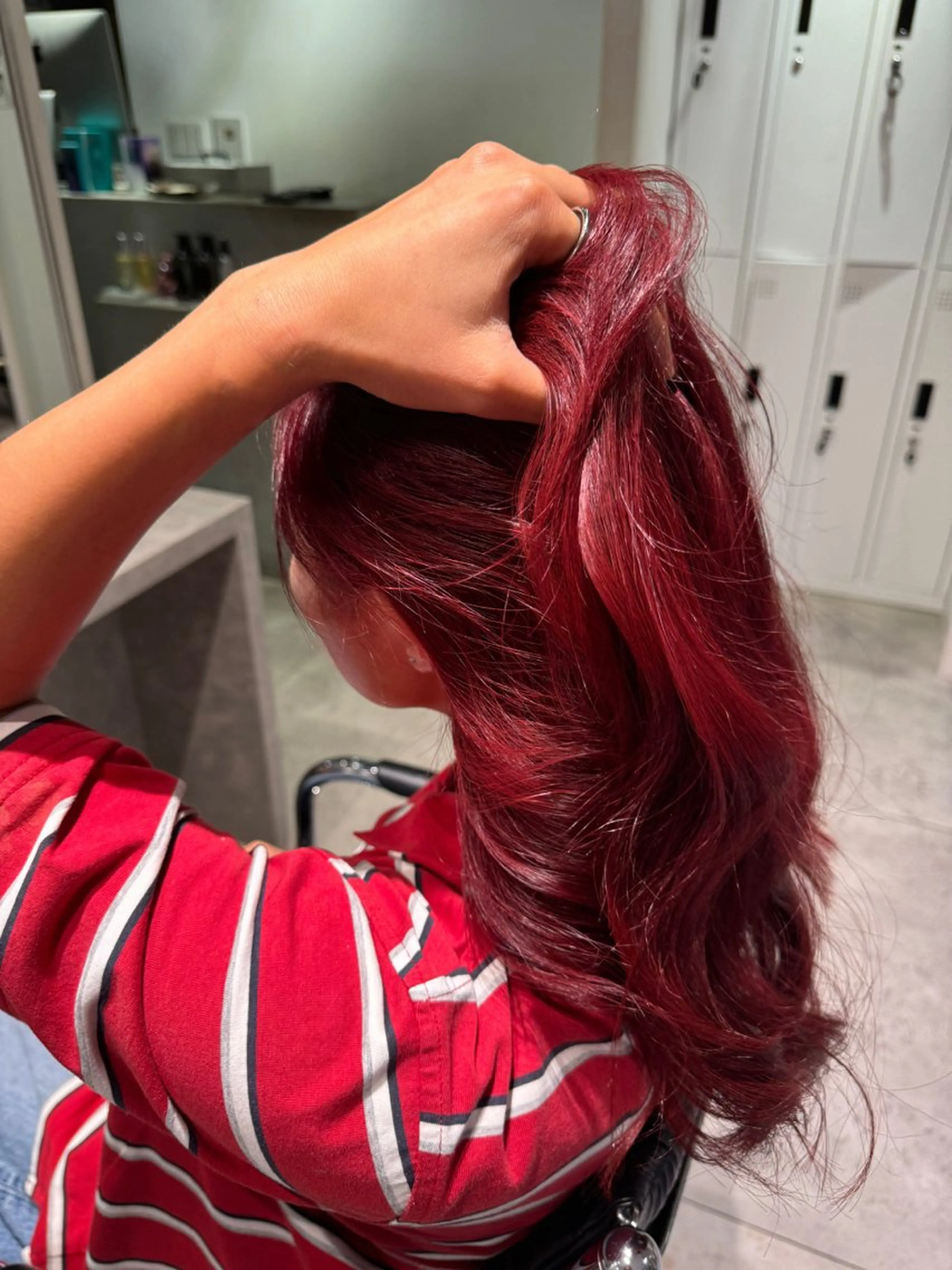 ロング カラー ブリーチ レッドカラー ヘアカラー トリートメント mao/天神ブリーチ ハイトーンカラーのヘアスタイル