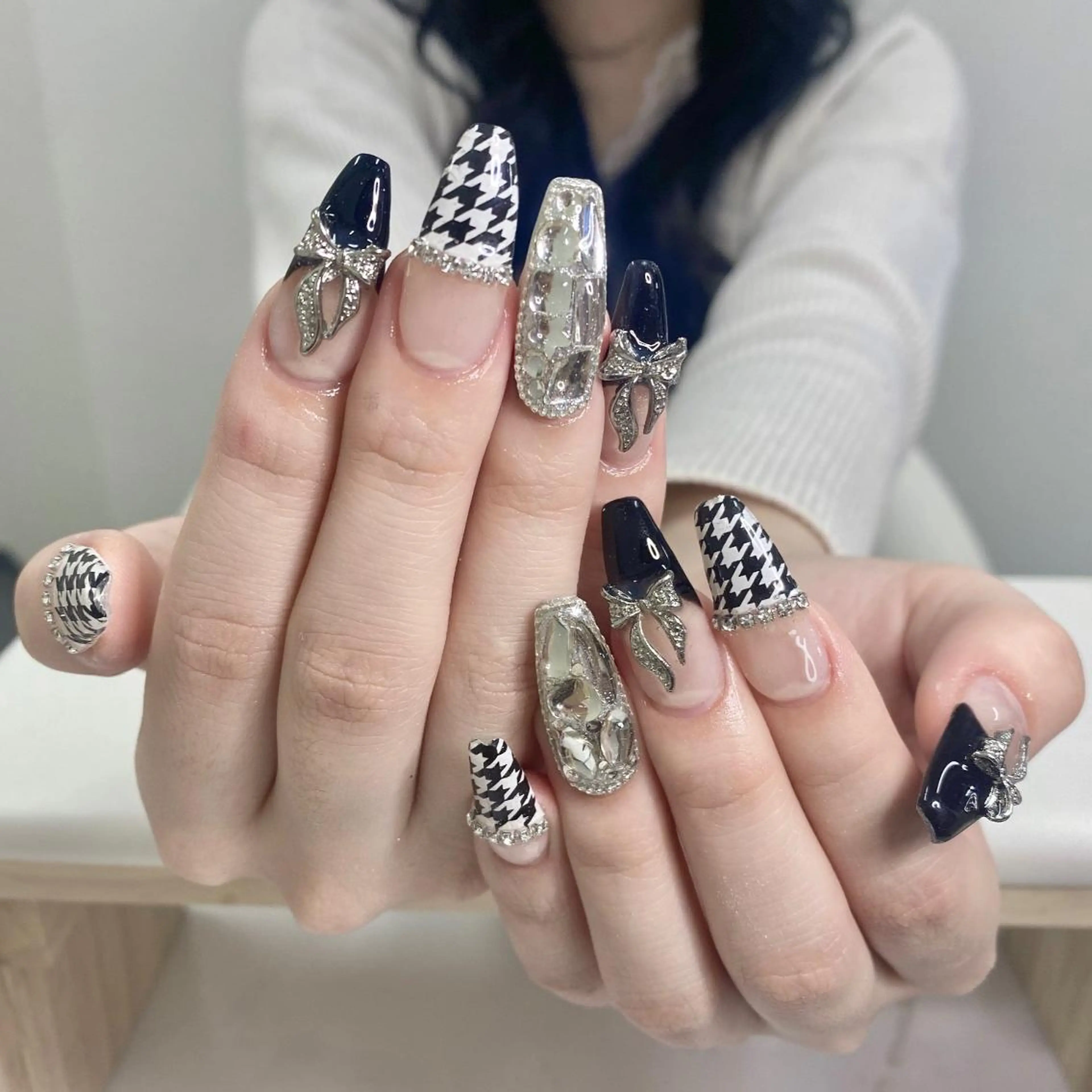 ネイル アートネイル 長さ出し スカルプネイル Queens ひなのネイルデザイン