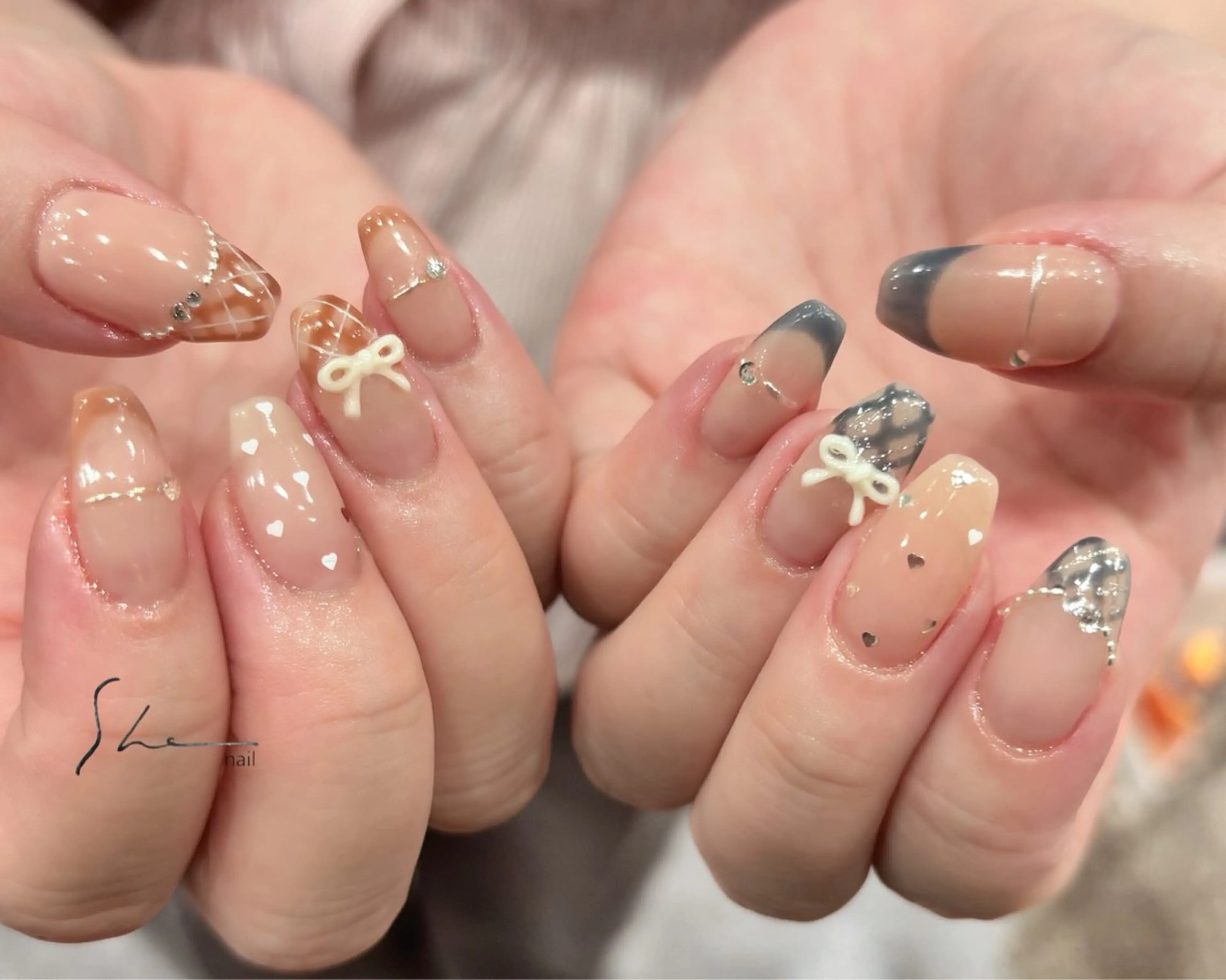 ネイル ハンドネイル SHE adusaのネイルデザイン
