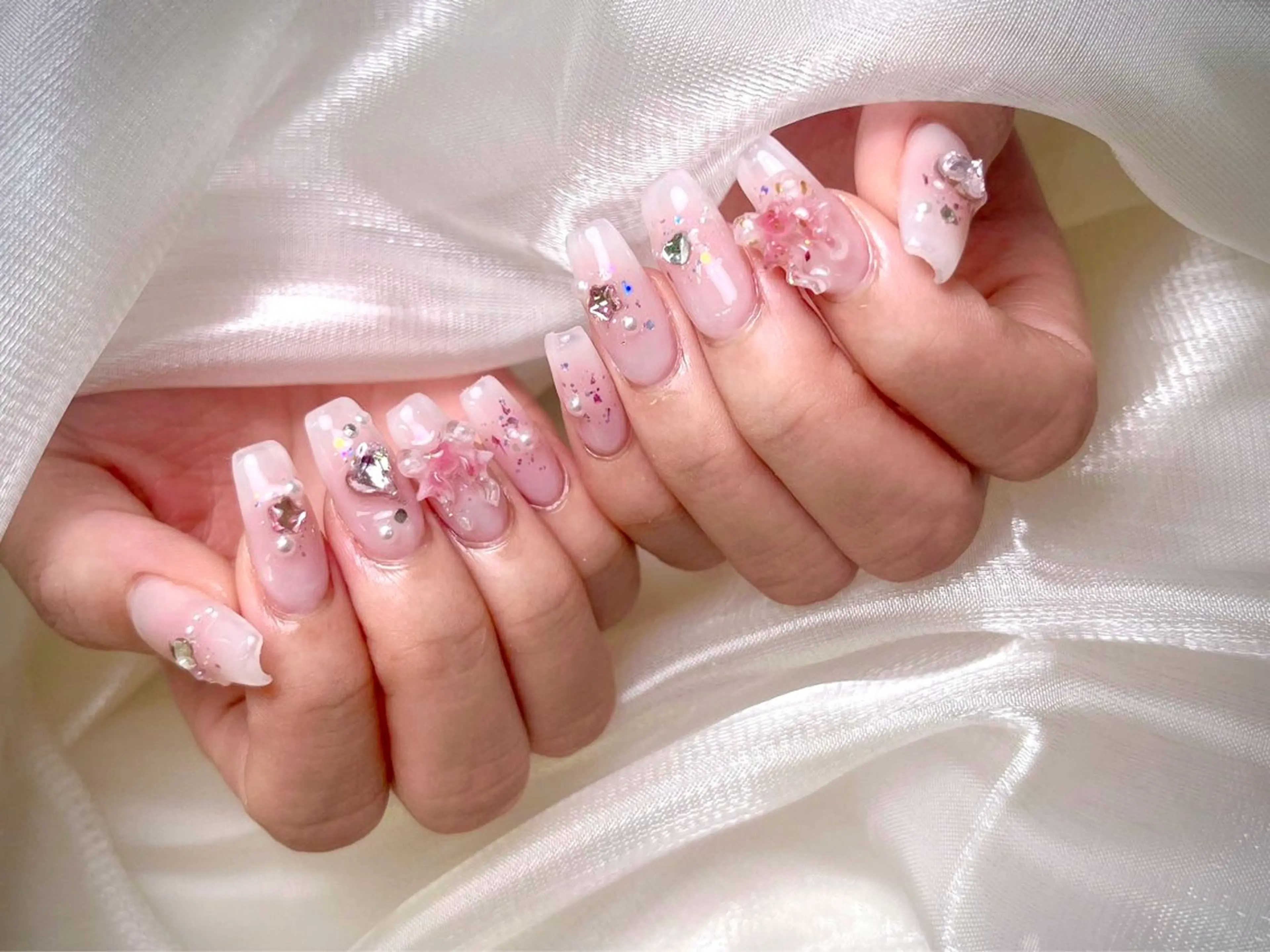 ネイル lucky nail 歌舞伎町のネイルデザイン