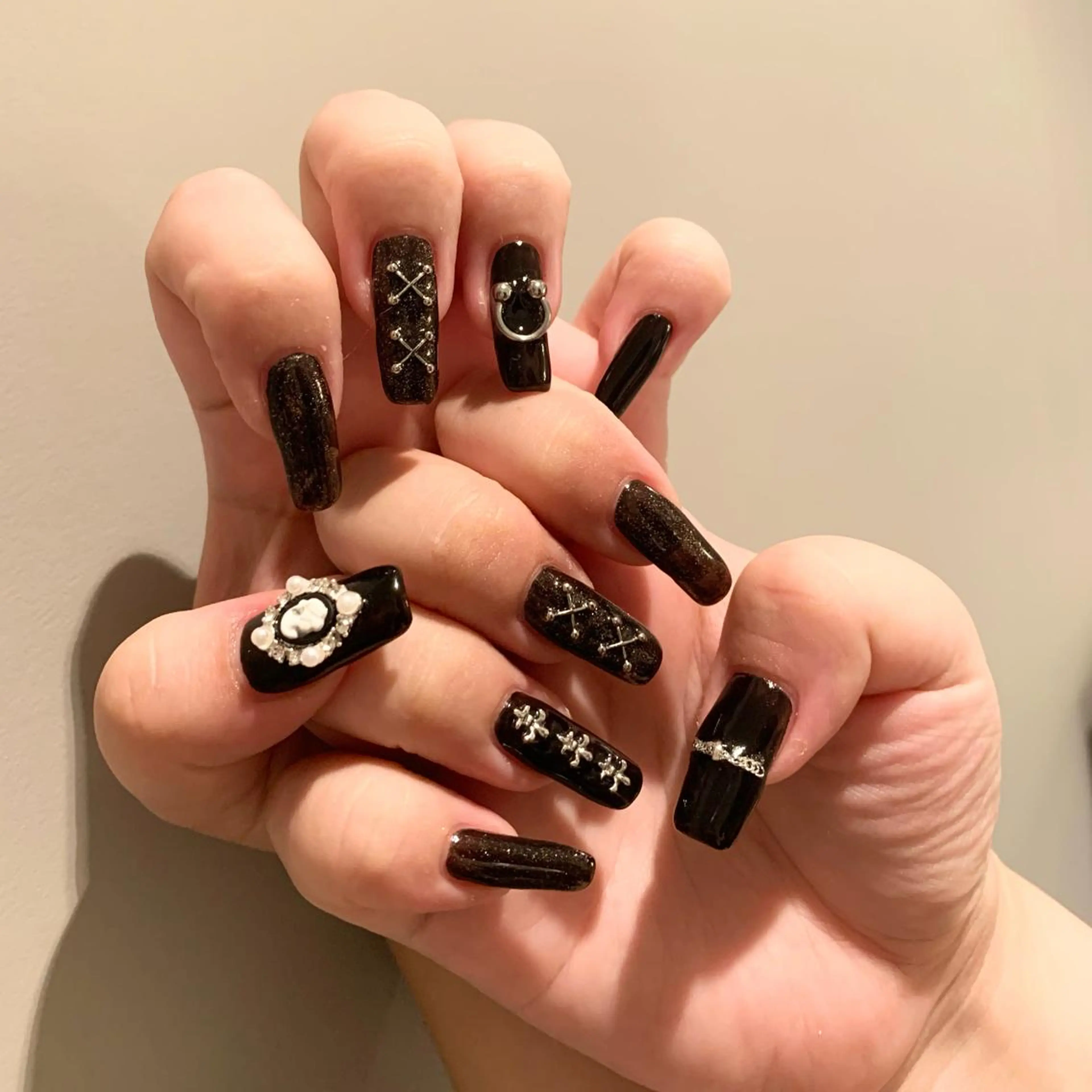 ネイル ハンドネイル ウシク ミユキのネイルデザイン