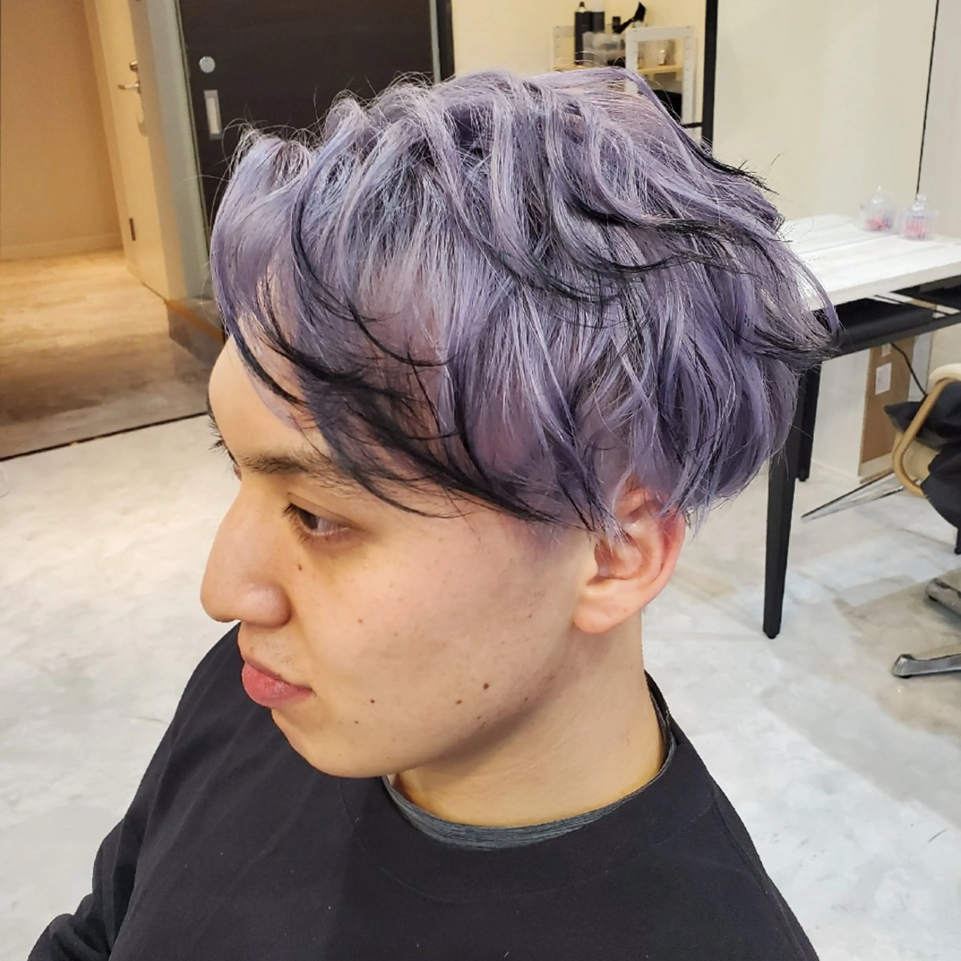 メンズ カラー メンズハイトーン 黒髪 デザインカラー ハイトーンカラー ラベンダーカラー ヘアカラー 派手髪/ハイトーン/ エクステ✨ユウキのヘアスタイル