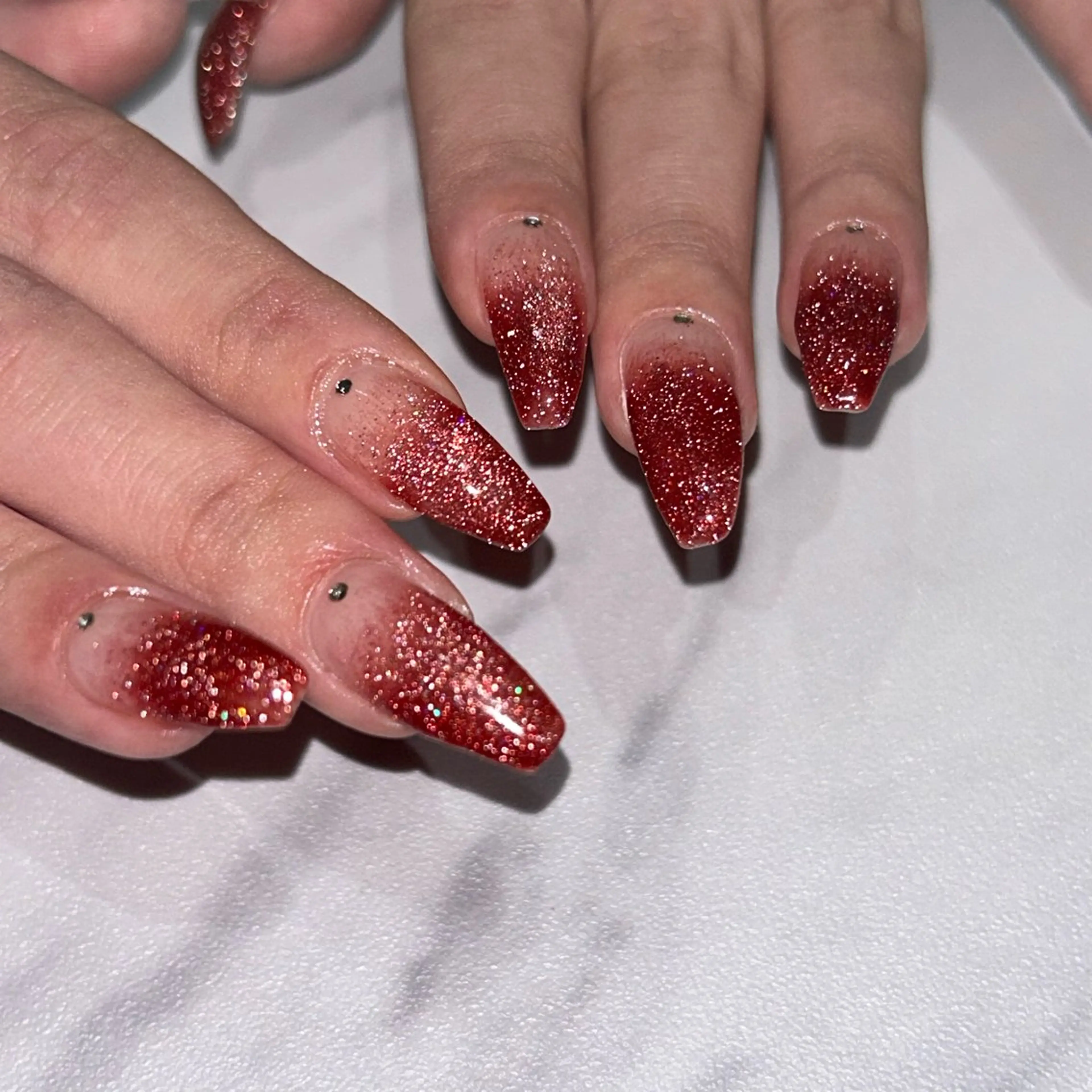 ネイル mikoto 🎀 艶々美フォルムのネイルデザイン