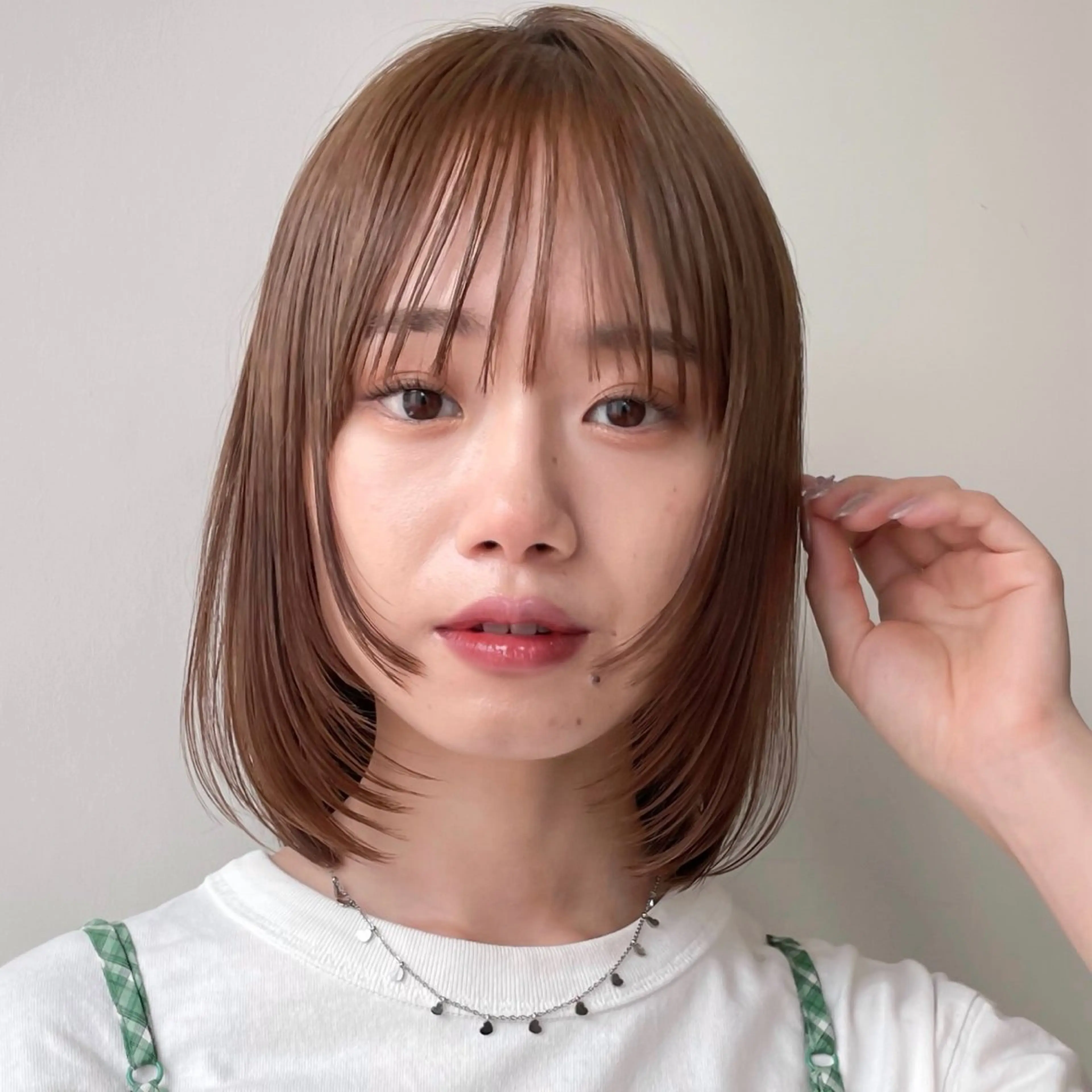 ミディアム カット ヘアカラー トリートメント 似合わせ/ベージュ /レイヤー/りほ🤍のヘアスタイル