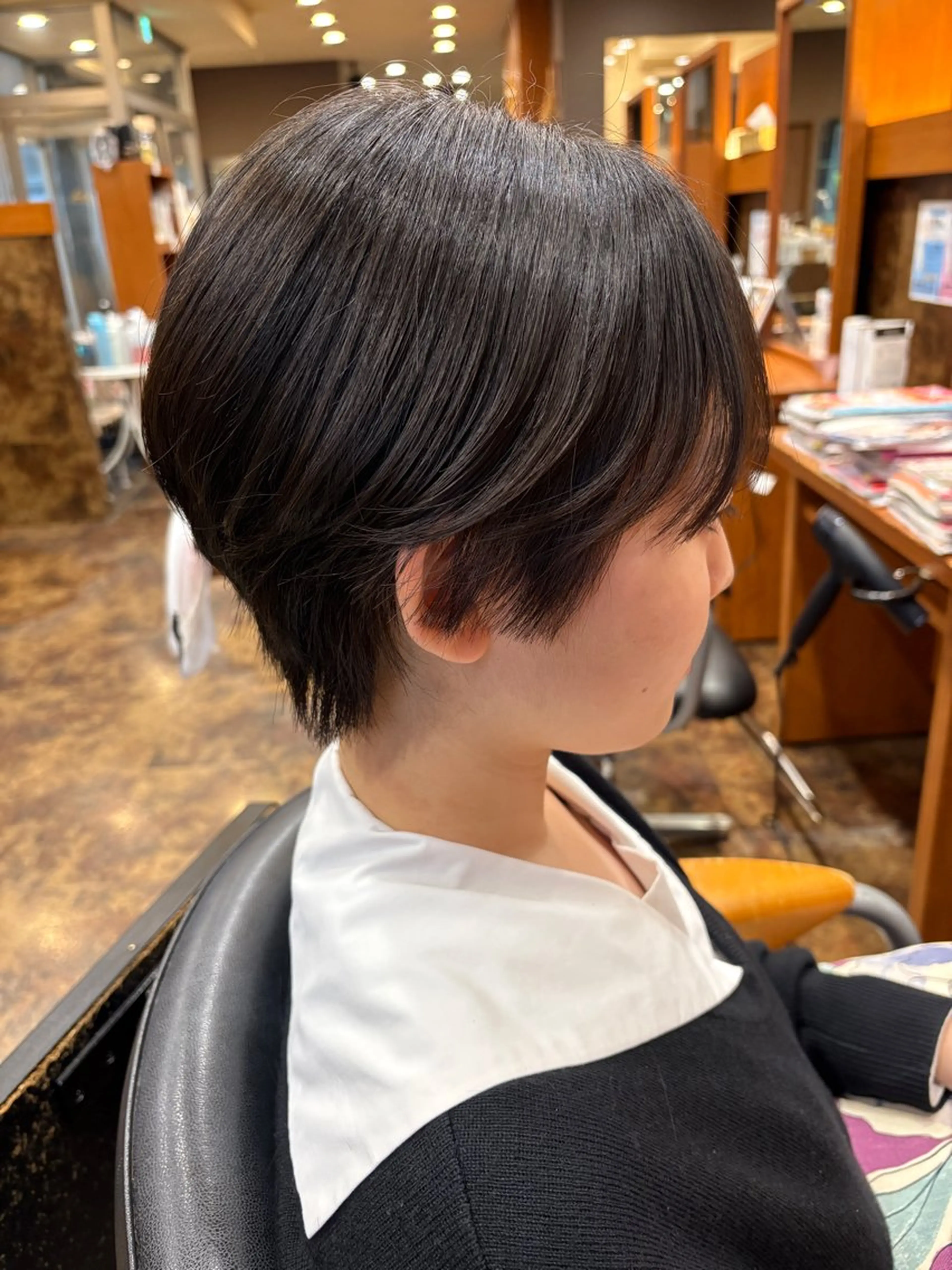 ショート 落合 ちりのヘアスタイル