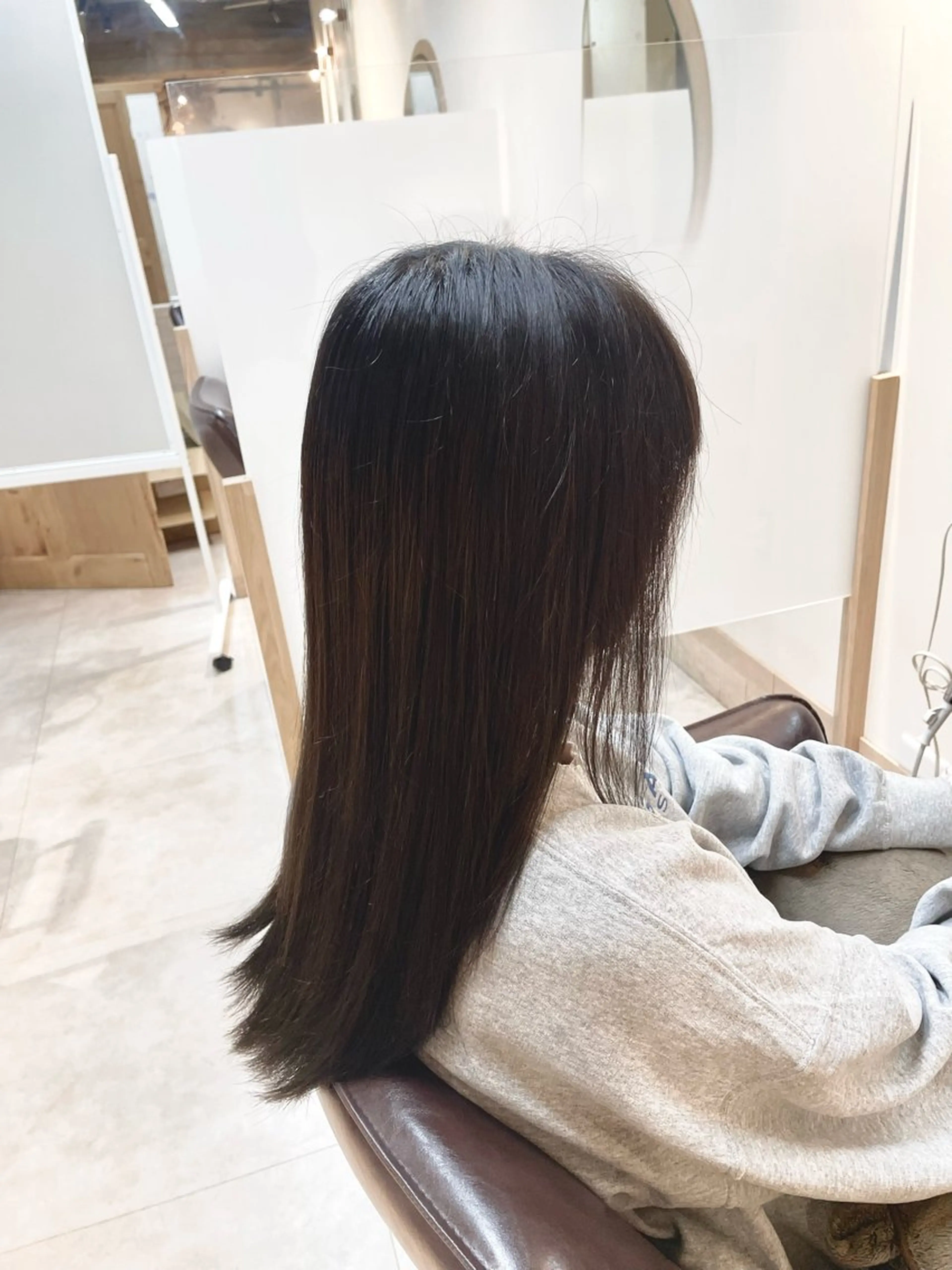 カラー 内山 あすかのヘアスタイル