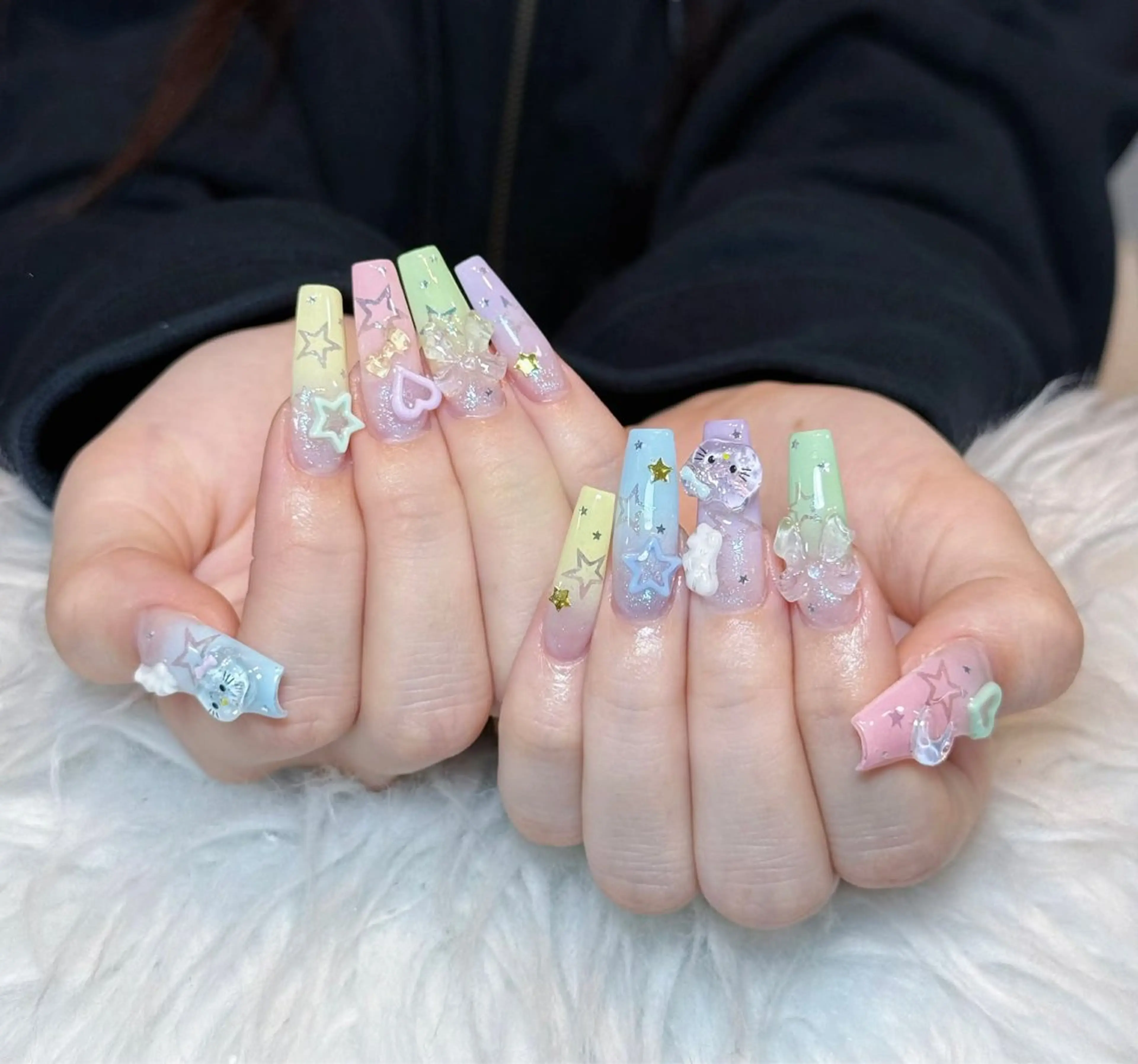 ネイル チークネイル ドット フレンチネイル グラデーション ハート ハンドネイル Julli NailStudioのネイルデザイン