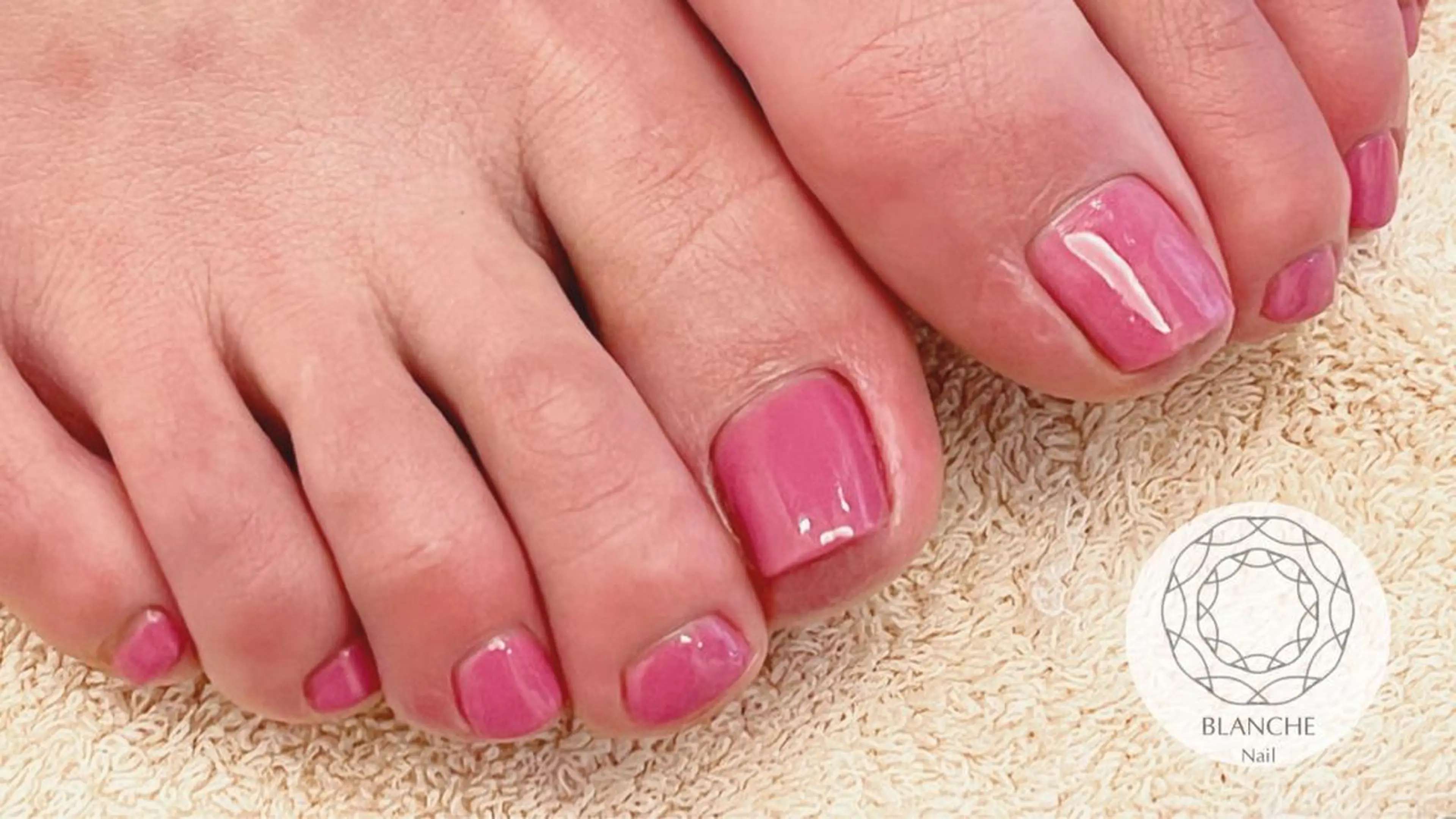 ネイル BLANCHE Nailのネイルデザイン