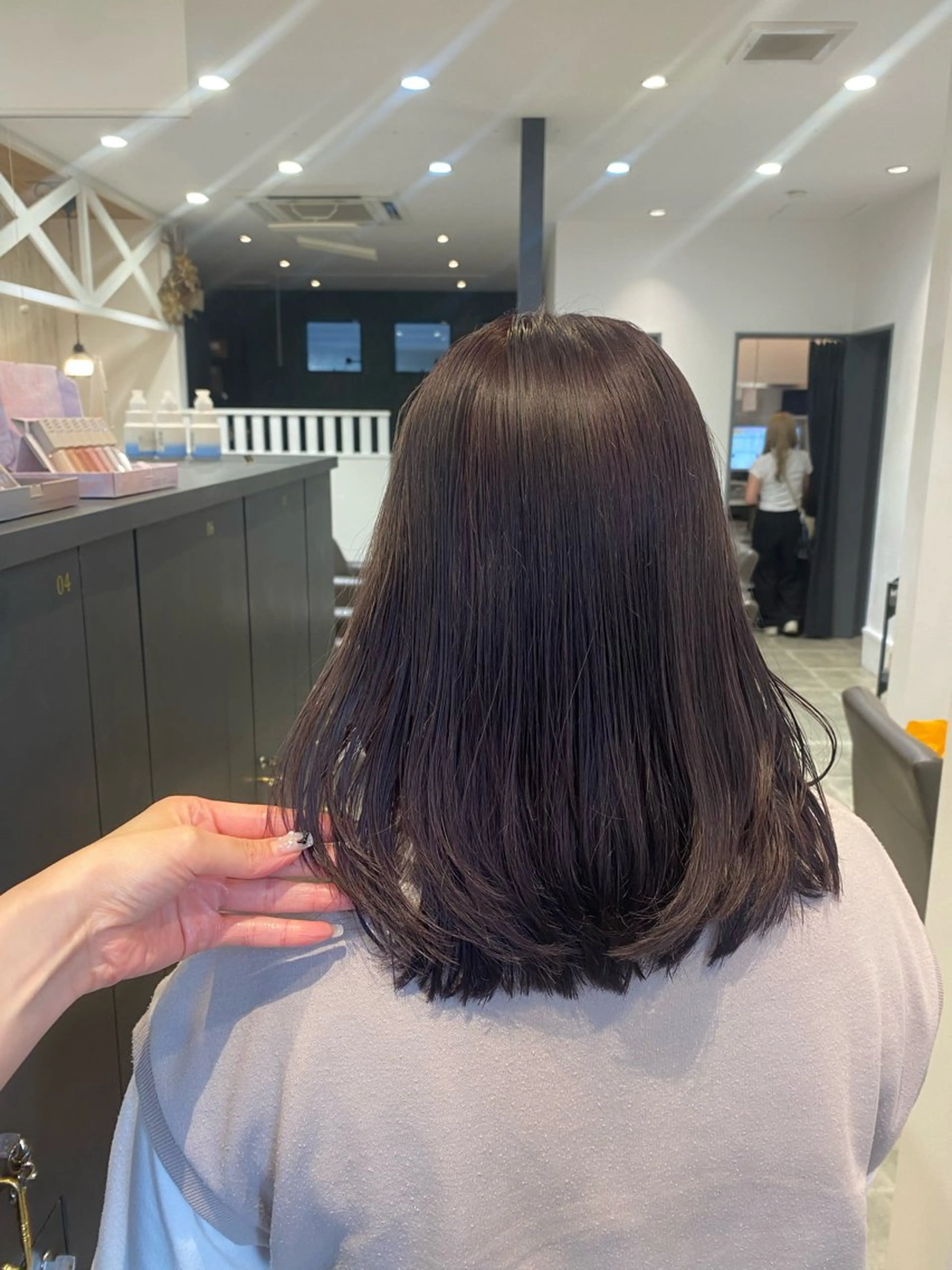 セミロング カラー ラベンダーカラー ラベンダーピンク ピンクカラー カット ヘアカラー トリートメント 柴田 枝利子のヘアスタイル