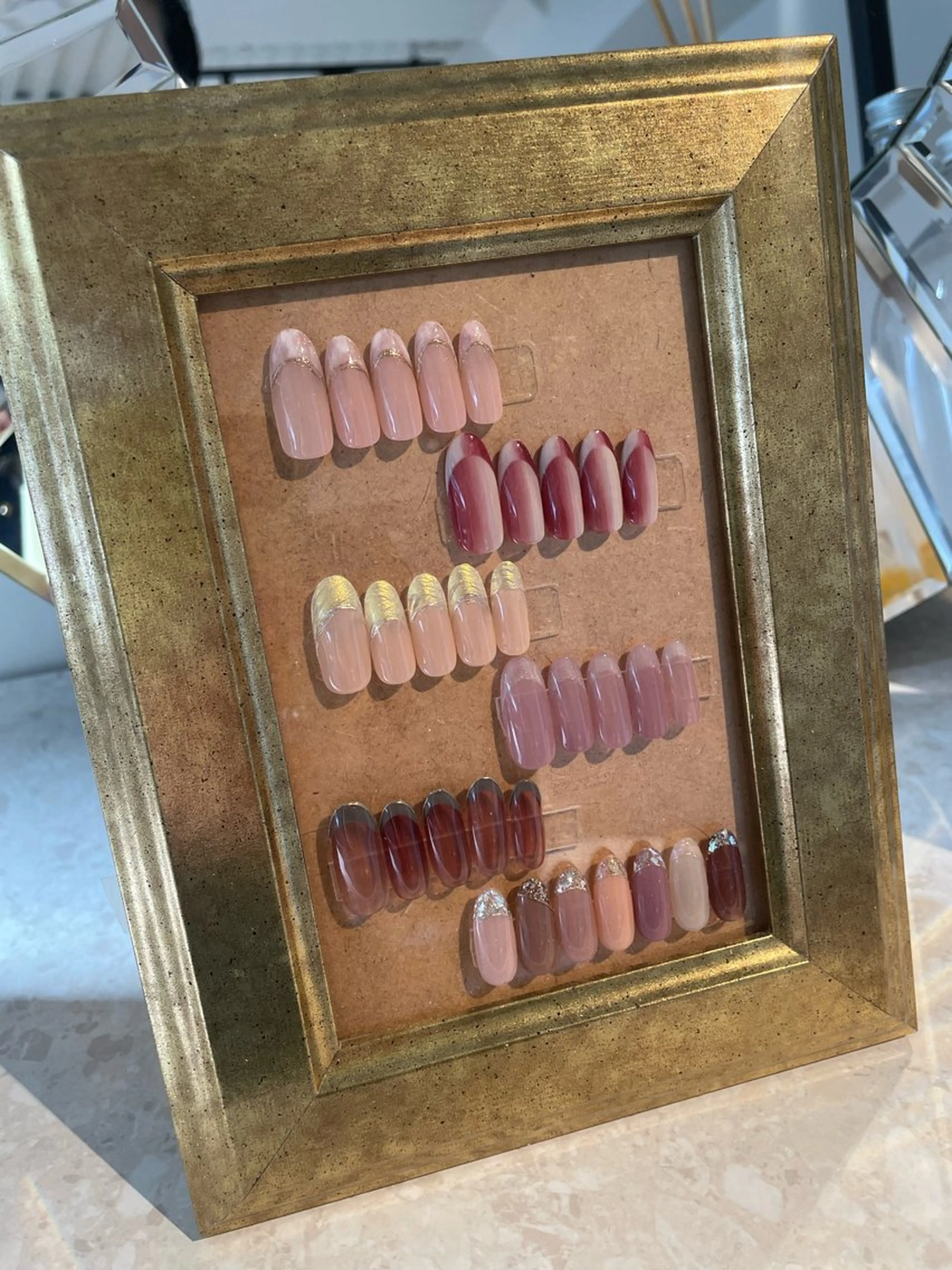 ネイル フレンチネイル 本町ネイルサロン into_ ぬーのネイルデザイン