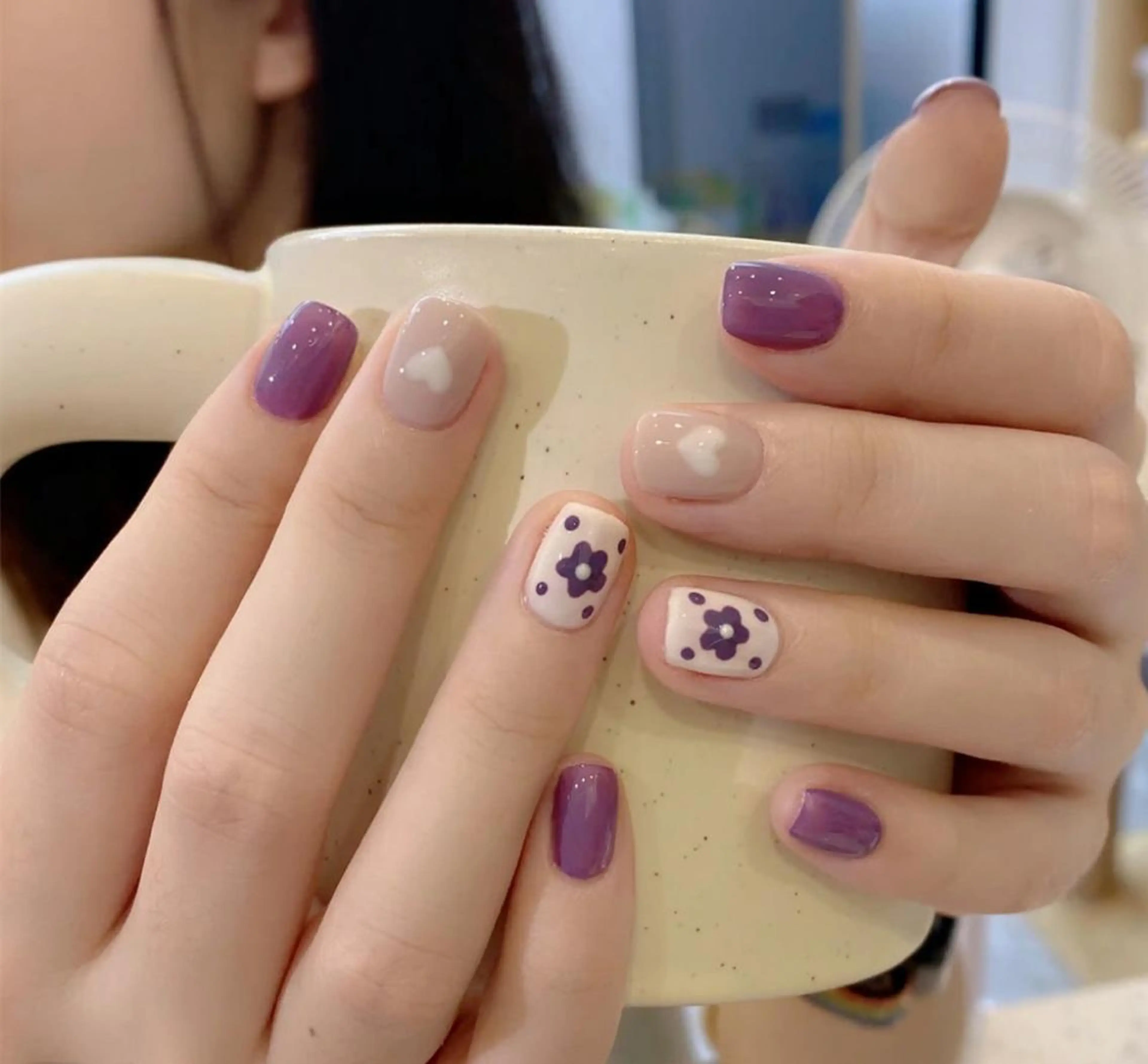 ネイル AngelChris ビューティーサロンのネイルデザイン