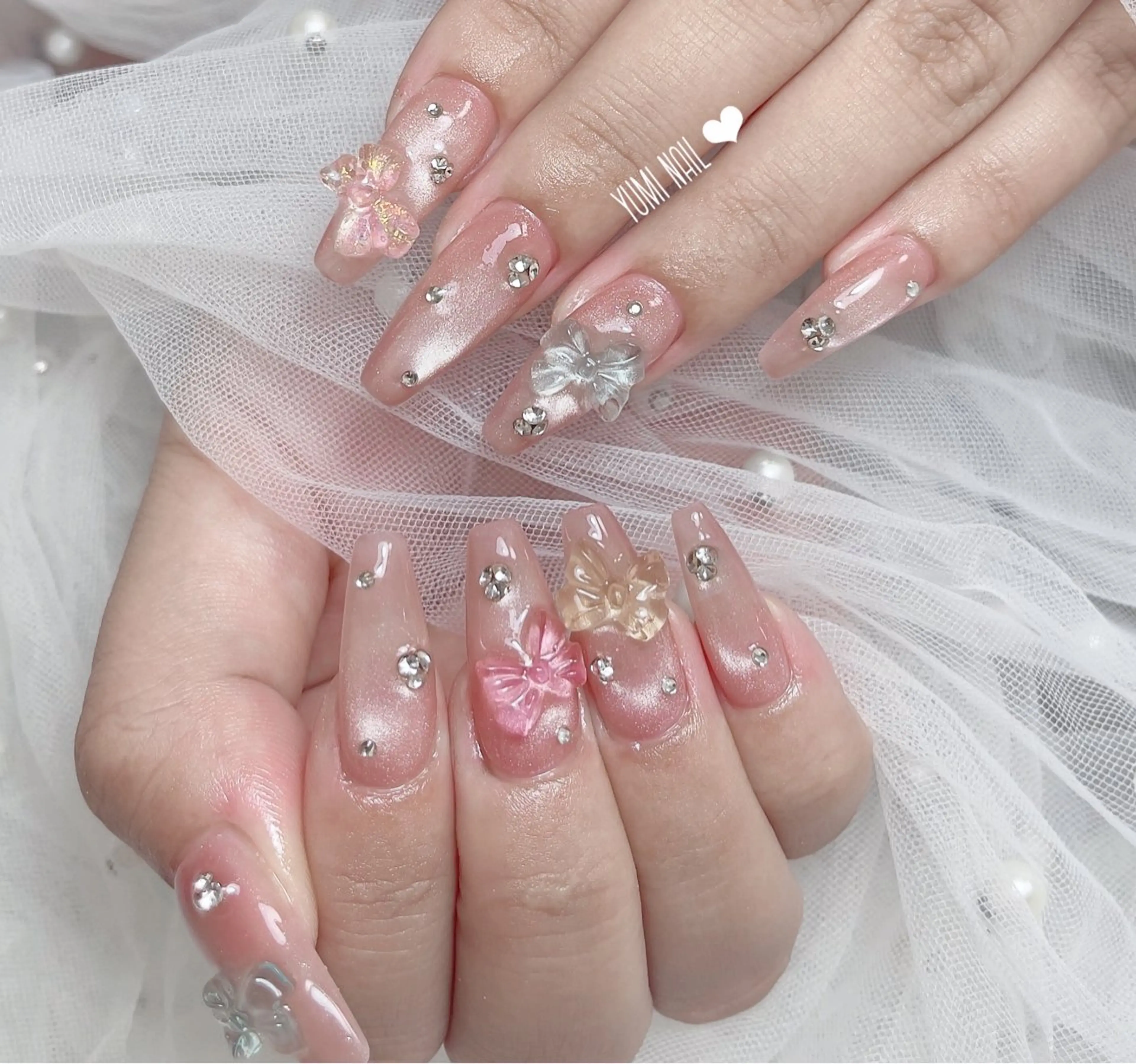 ネイル ハンドネイル 𝐲𝐮𝐦𝐢🎀 長さ出しデザイン専門のネイルデザイン