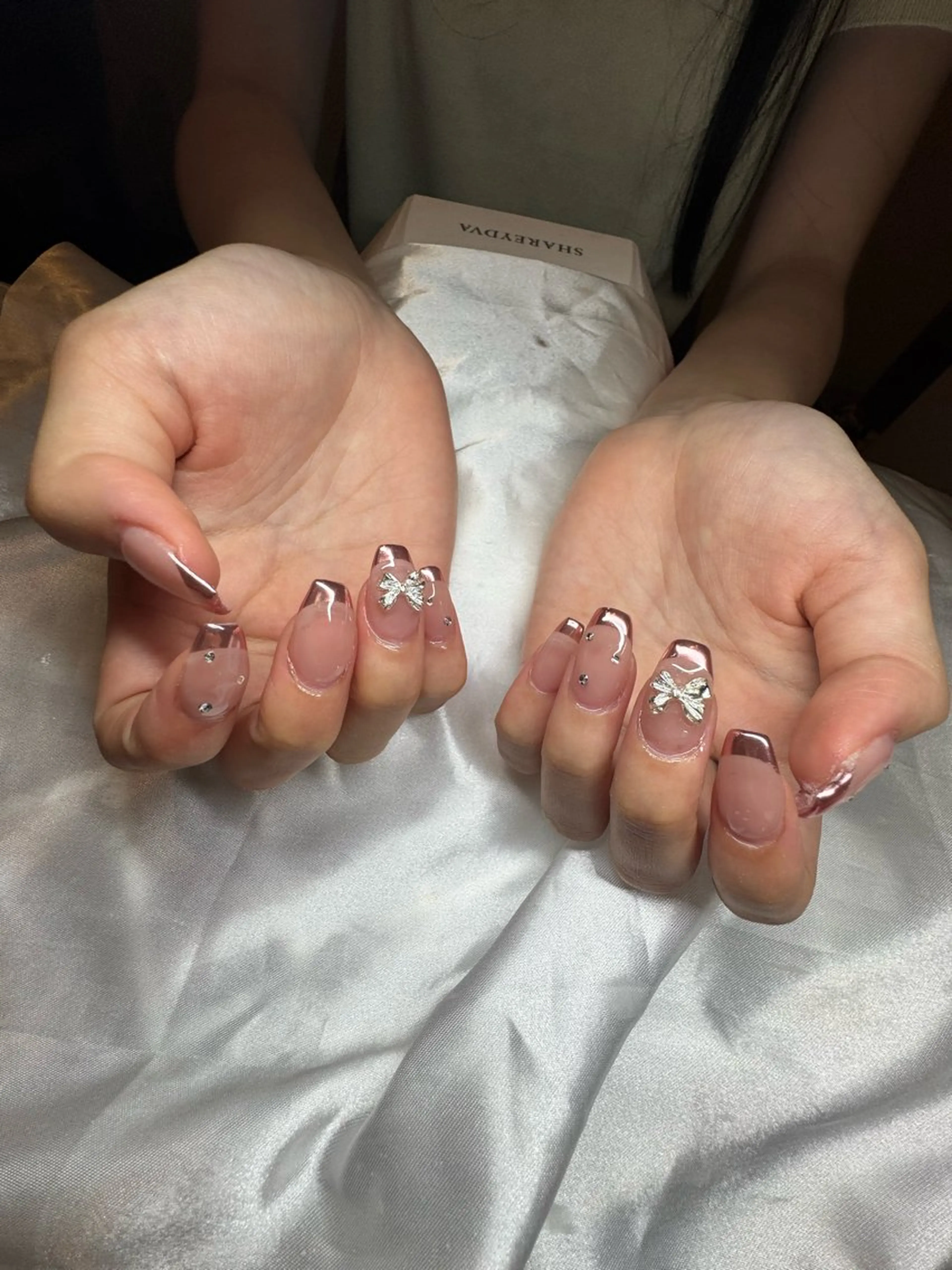 ネイル フットネイル 濱岡 咲のネイルデザイン