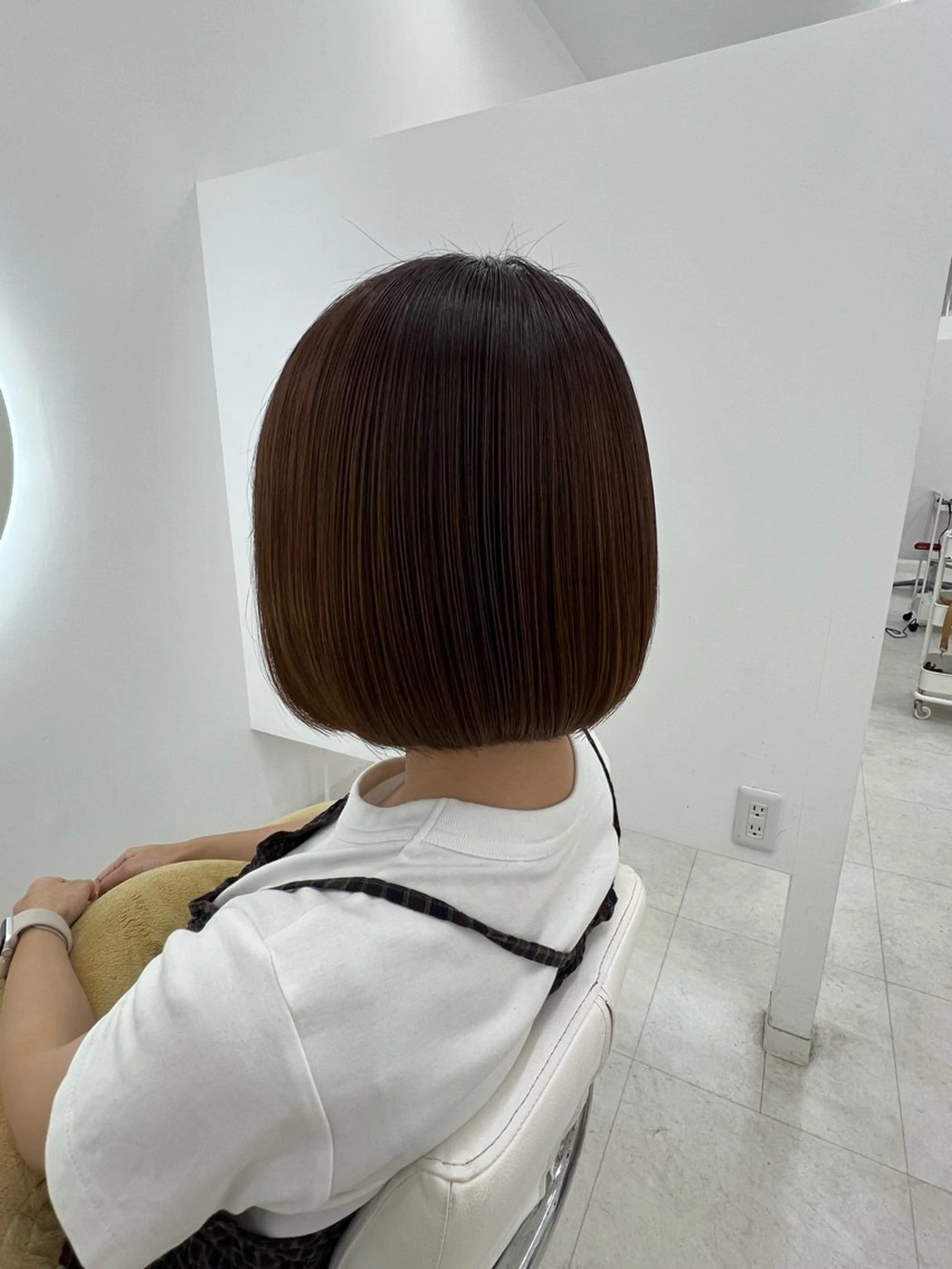 ショート カラー カット ヘアカラー トリートメント 吉田 悠乃のヘアスタイル