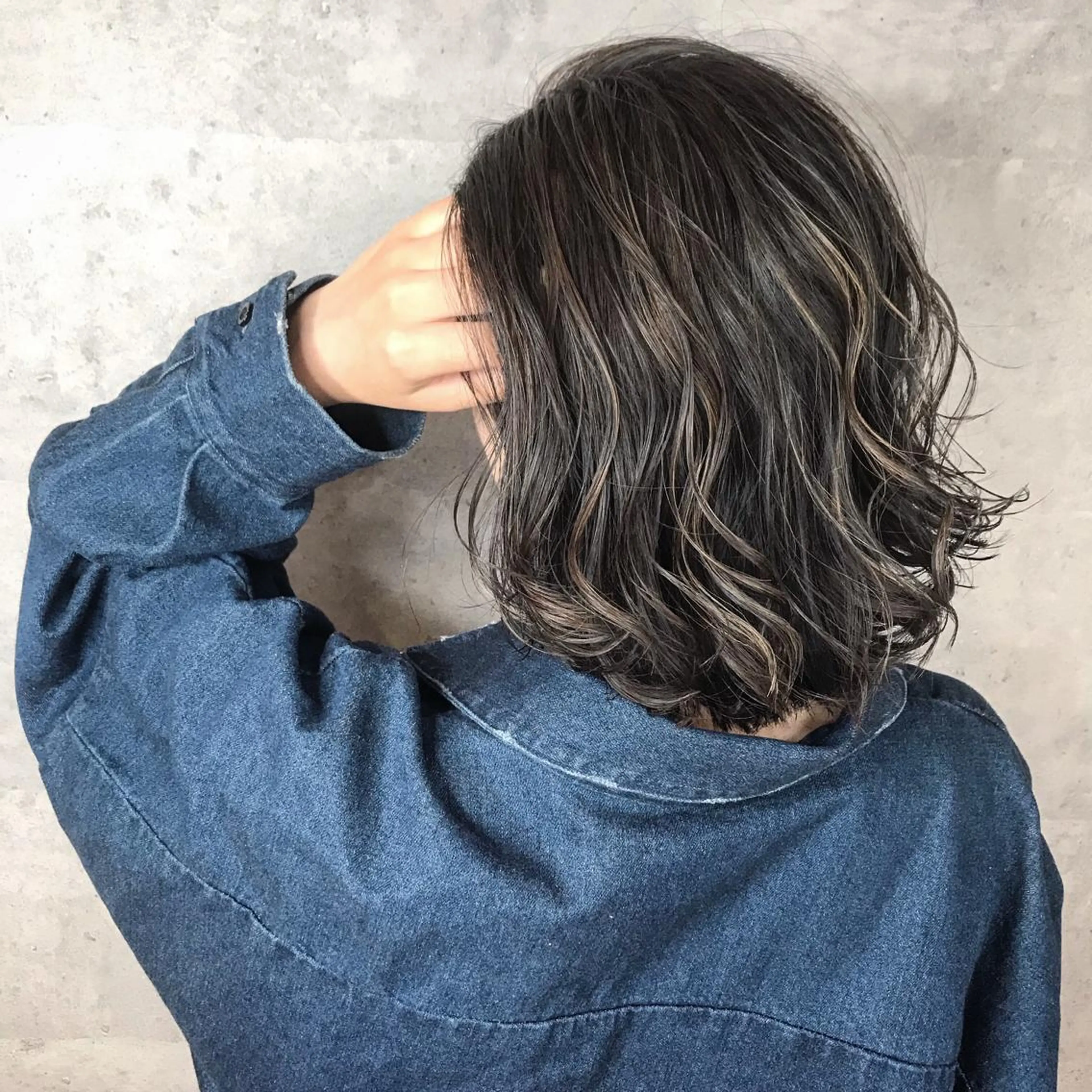 カット & ケアブリーチ3Dハイライト&イルミナカラー&ハホニコトリートメントの写真