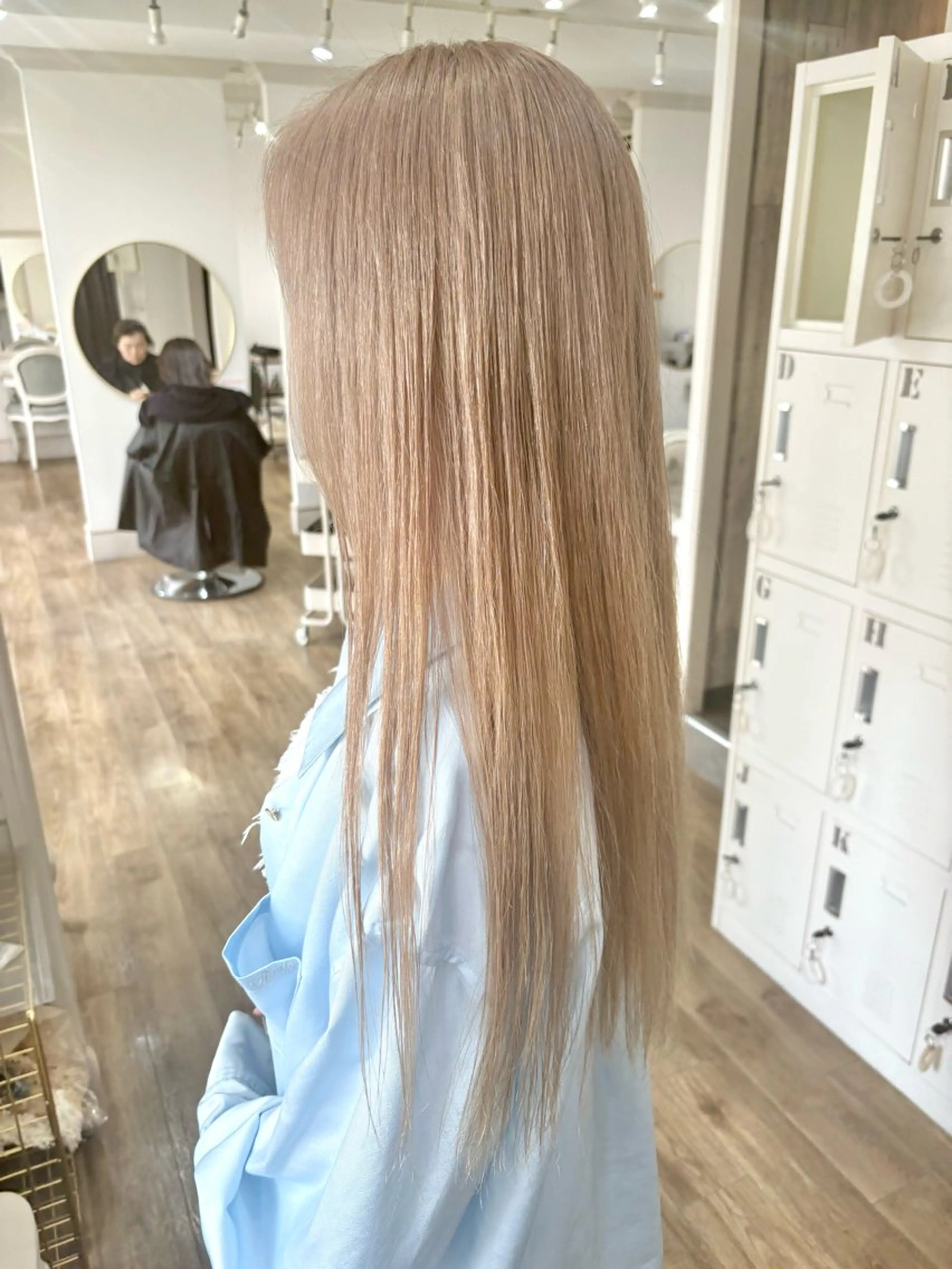 《ケアブリーチで綺麗に明るく❤︎》【ブリーチありダブルカラー（ケアブリーチ）+オジオット7step トリートメント】の写真