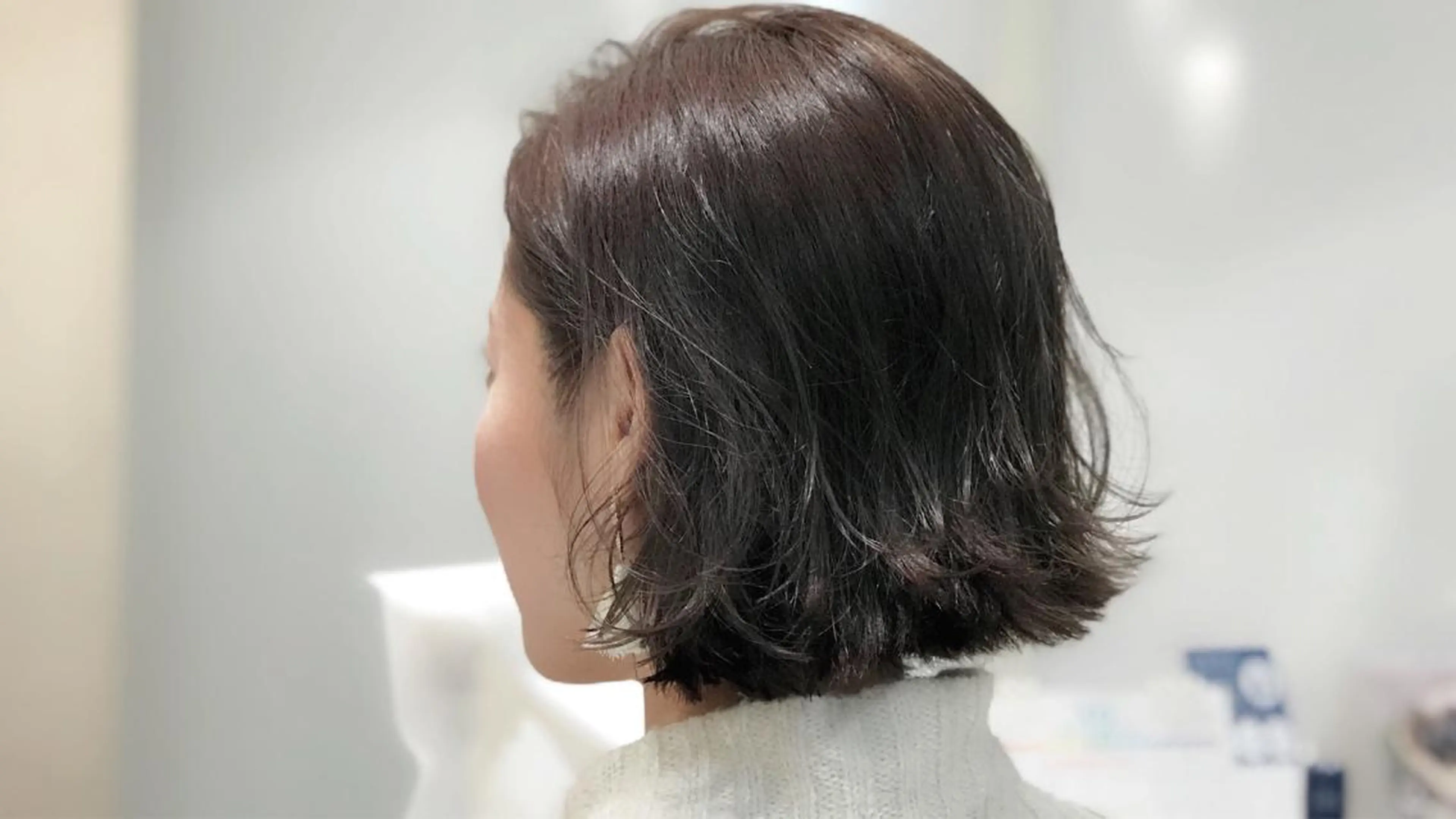 ショート カラー パーマ ボブ 外ハネヘア 当日予約🆗✂︎ ウエモト タクのヘアスタイル