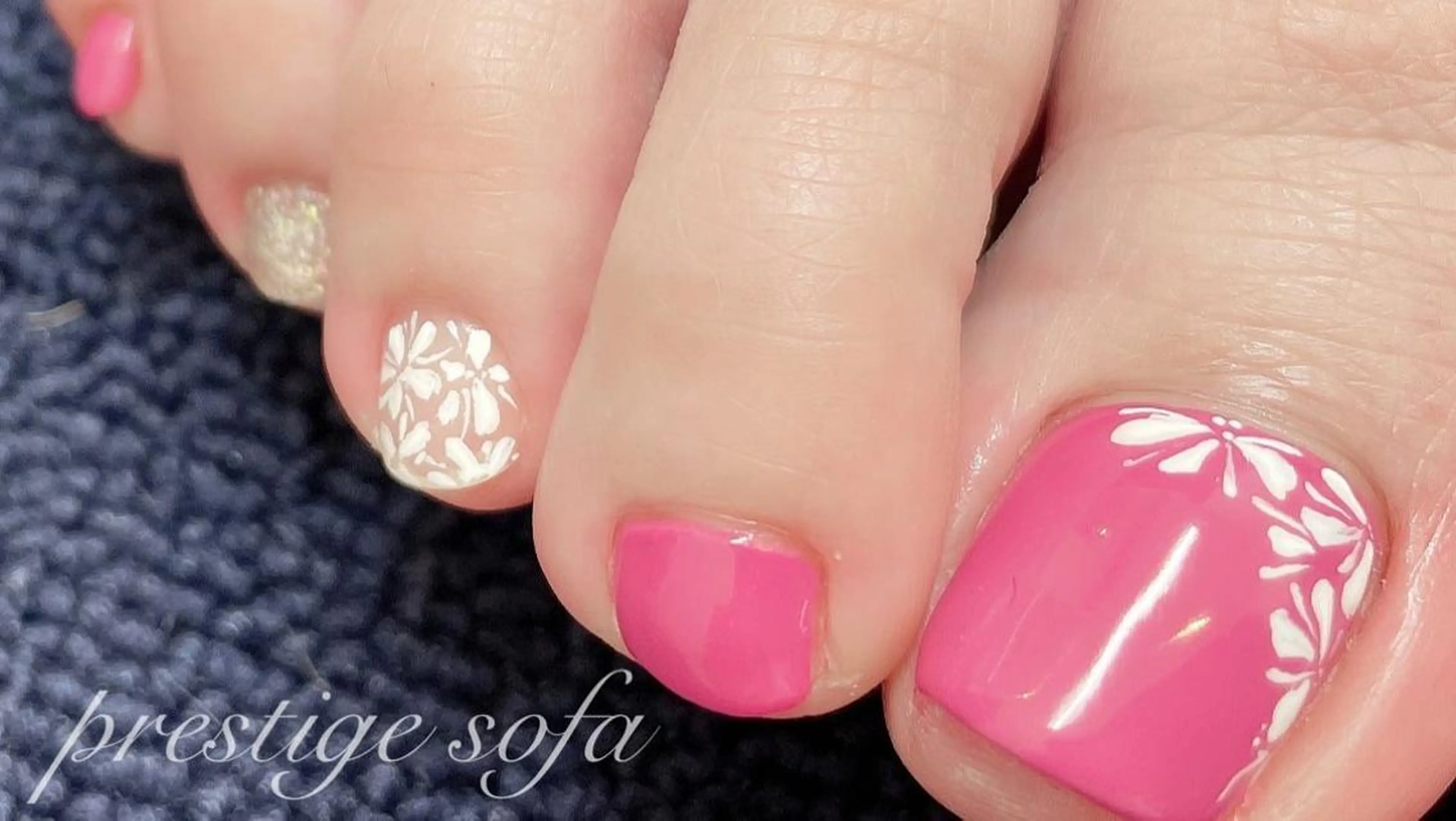 ネイル マツエク・マツパ カラーマツエク まつげパーマ ボリュームラッシュ フットネイル ジェルネイル フットネイル 髙橋 敦子のネイルデザイン