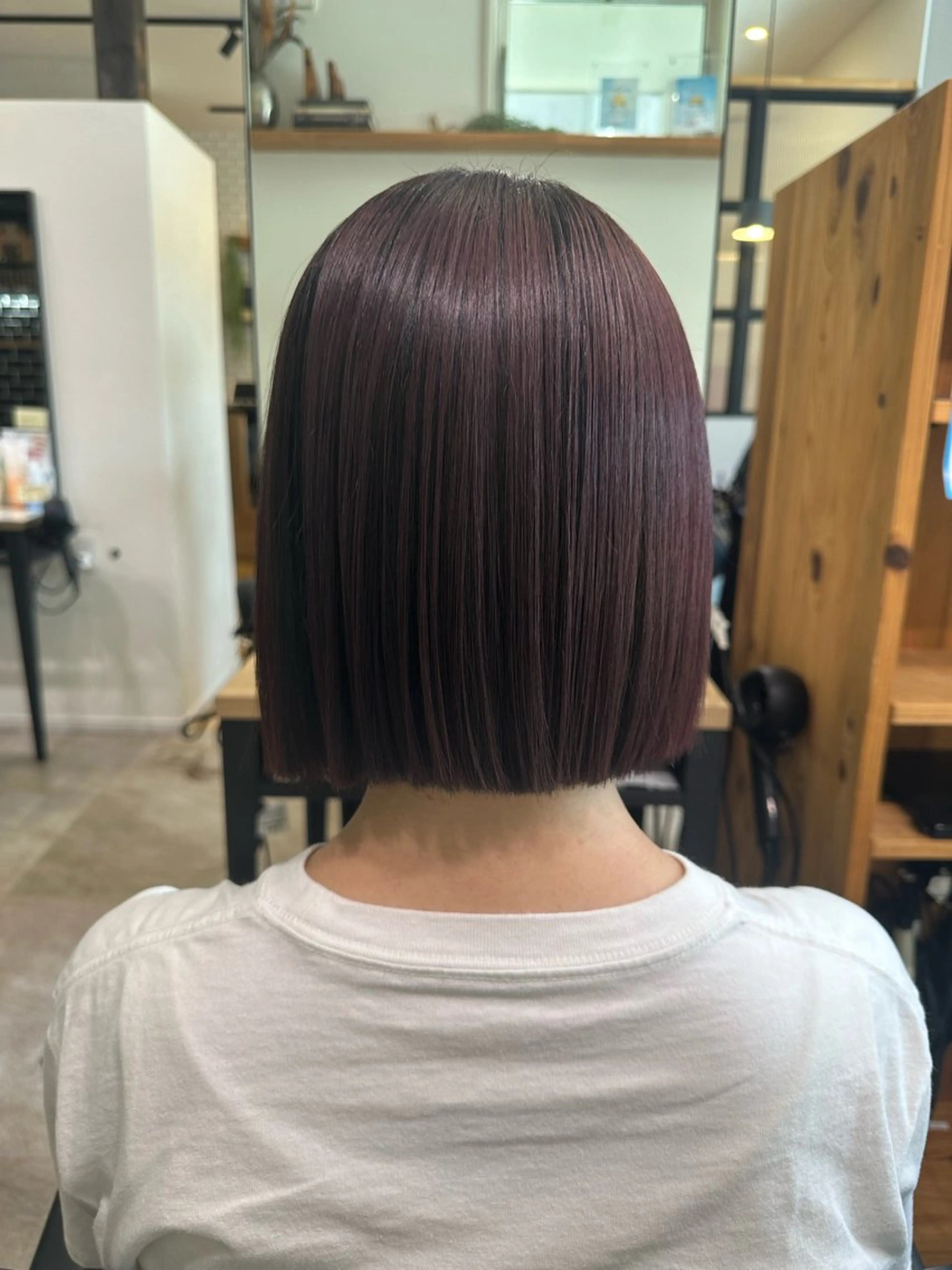 ショート カラー 伊藤 旭華のヘアスタイル