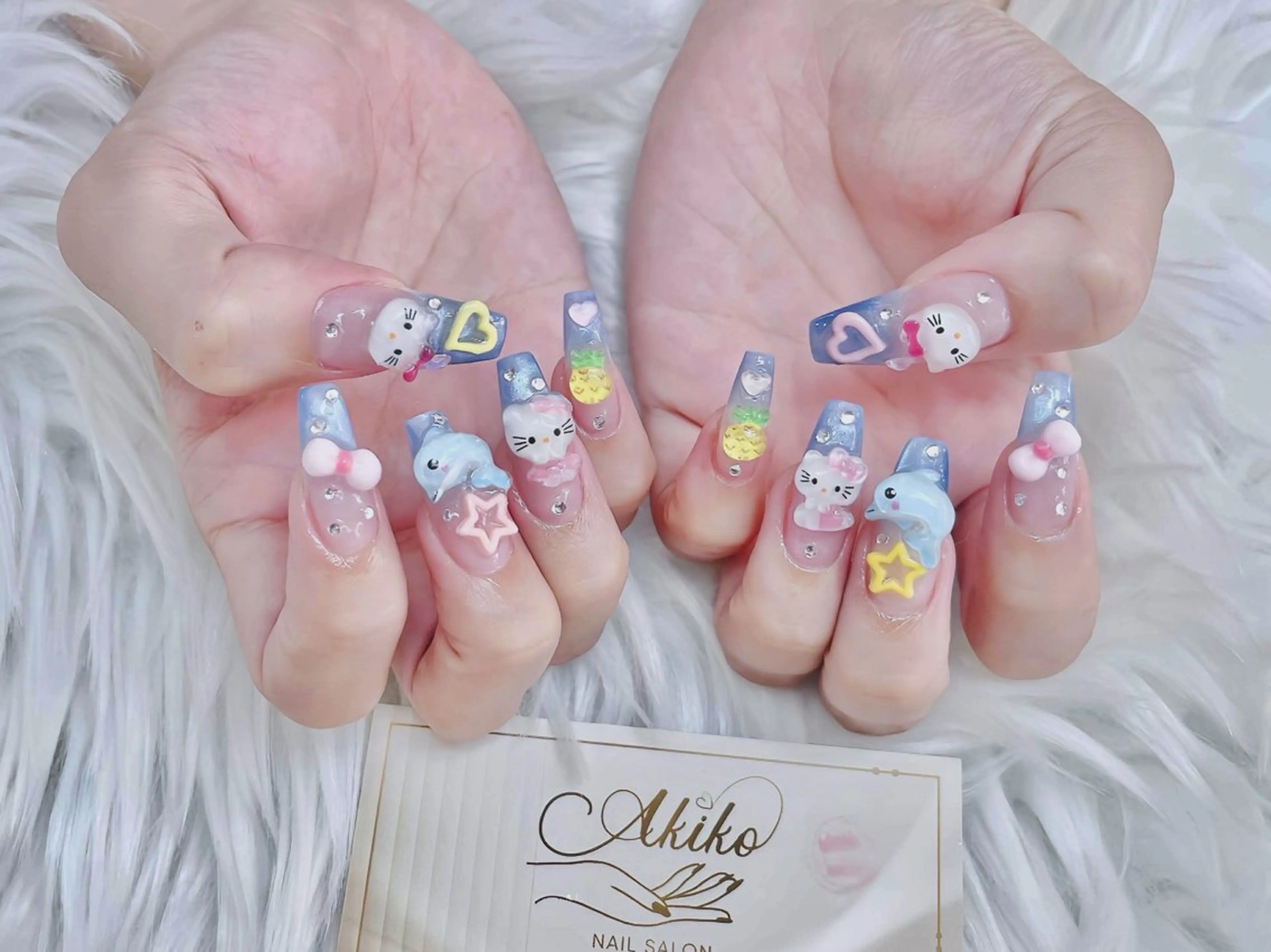 ネイル フットネイル ジェルネイル 韓国ネイル マグネットネイル 持ち込み ハンドネイル AKIKO ネイルサロンのネイルデザイン