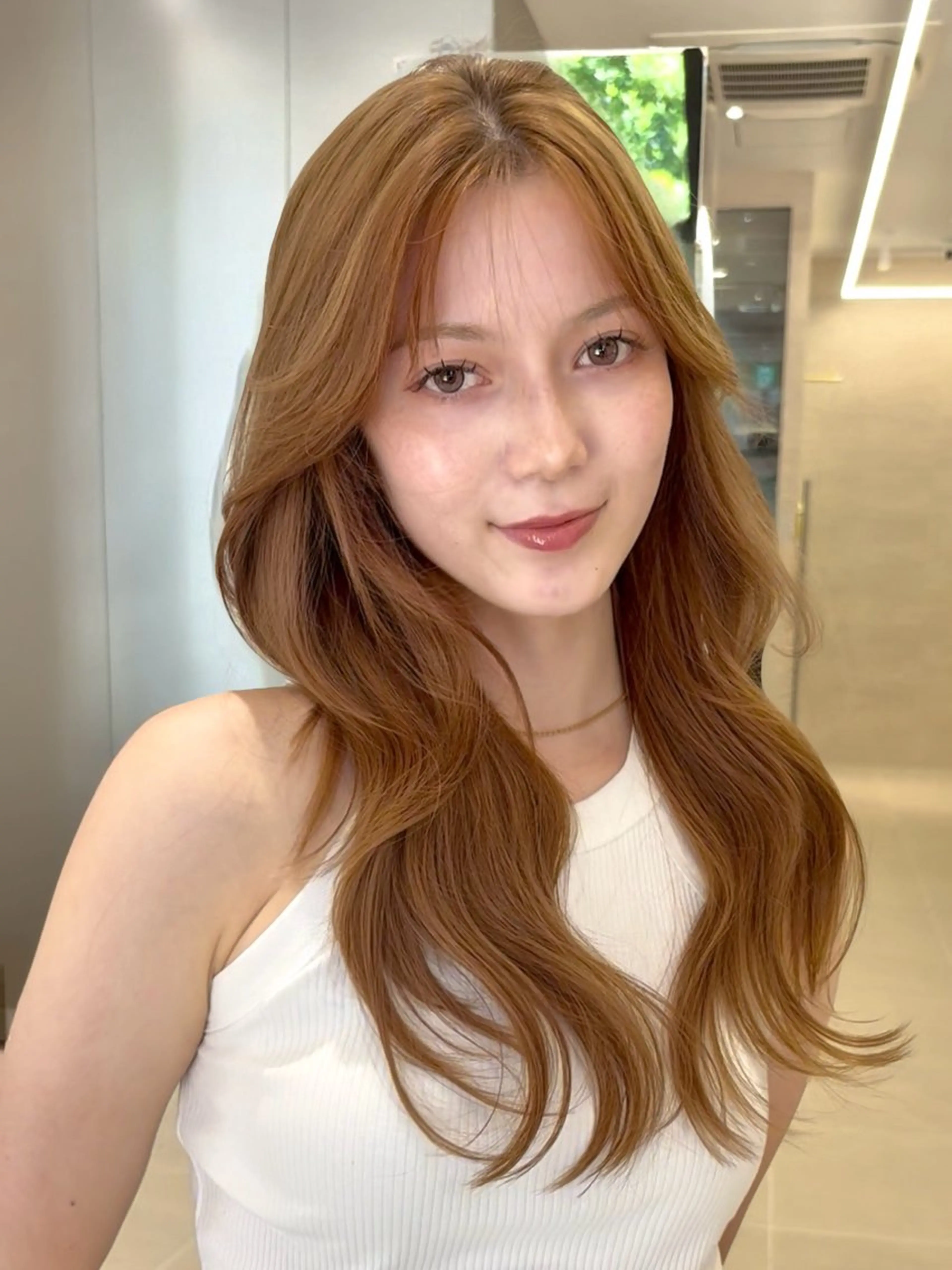 ロング カラー ベージュカラー 透明感カラー グレージュ レイヤーカット ロング ヘアカラー PULSE yokohama所属・タッセルボブ/韓国 レイヤー/髪質改善のヘアスタイル