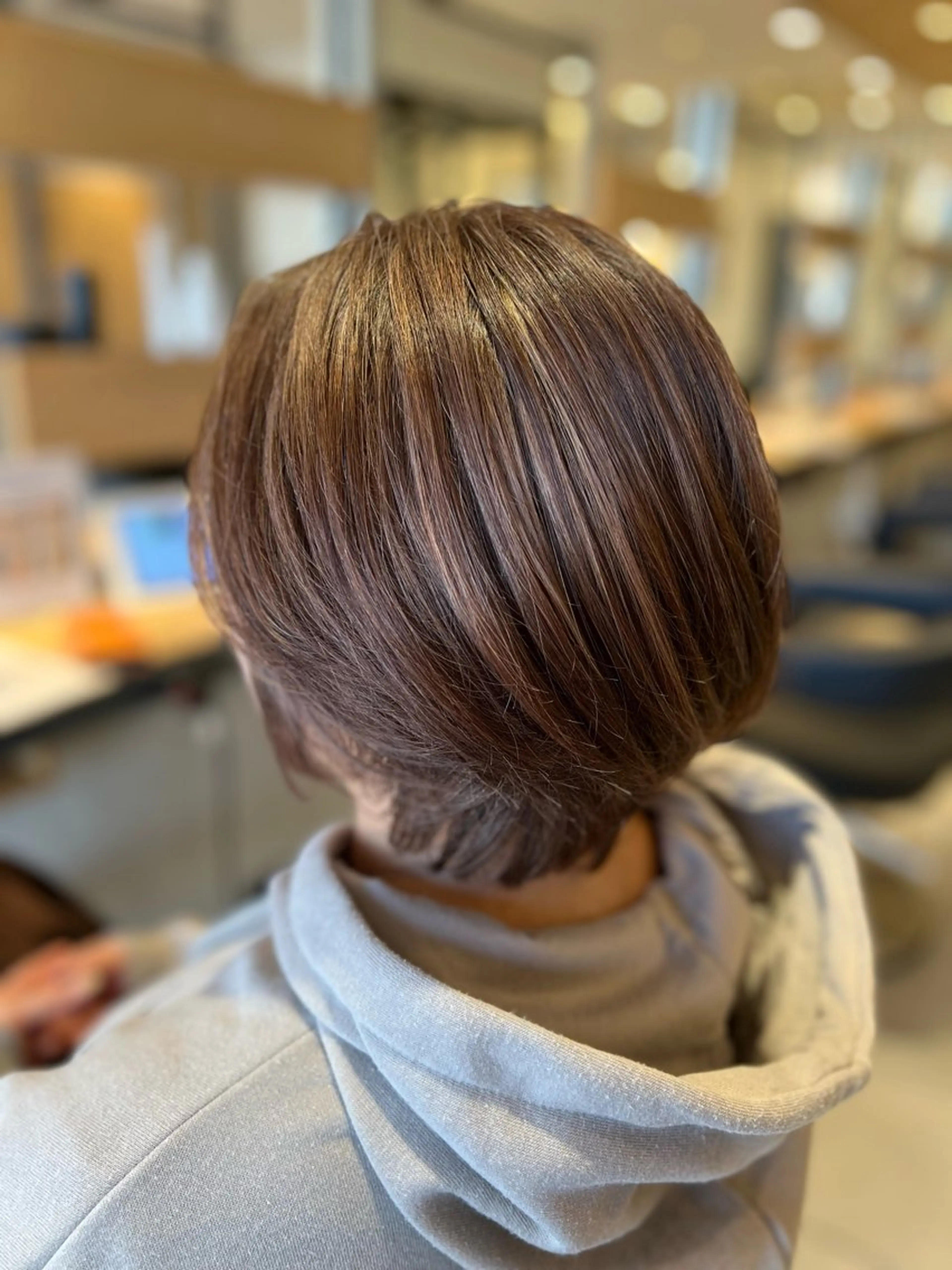 〈白髪を活かす🌈〉脱白髪染めカラー💟ダブルカラー+ケアトリートメント✨/白髪活かし/白髪ぼかしの写真